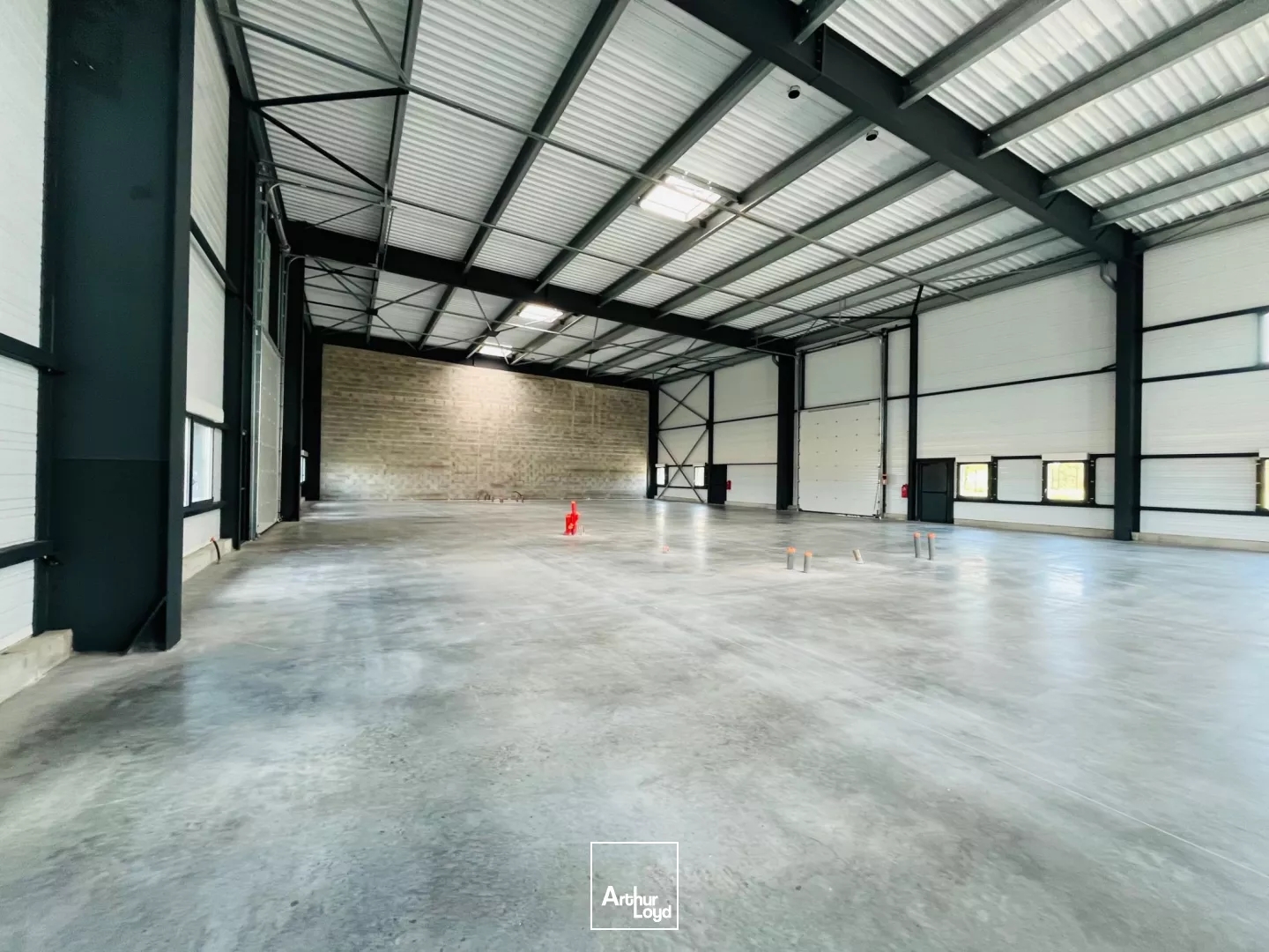 Locaux à vendre - 1479m2 - Donges (44480)