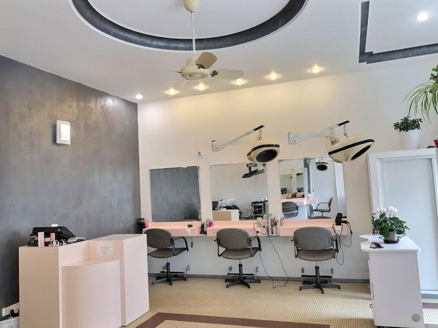 Magasin à vendre - 50m2 - Versailles (78000)