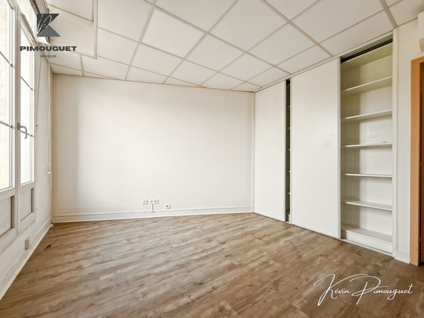 Local industriel 59 m²