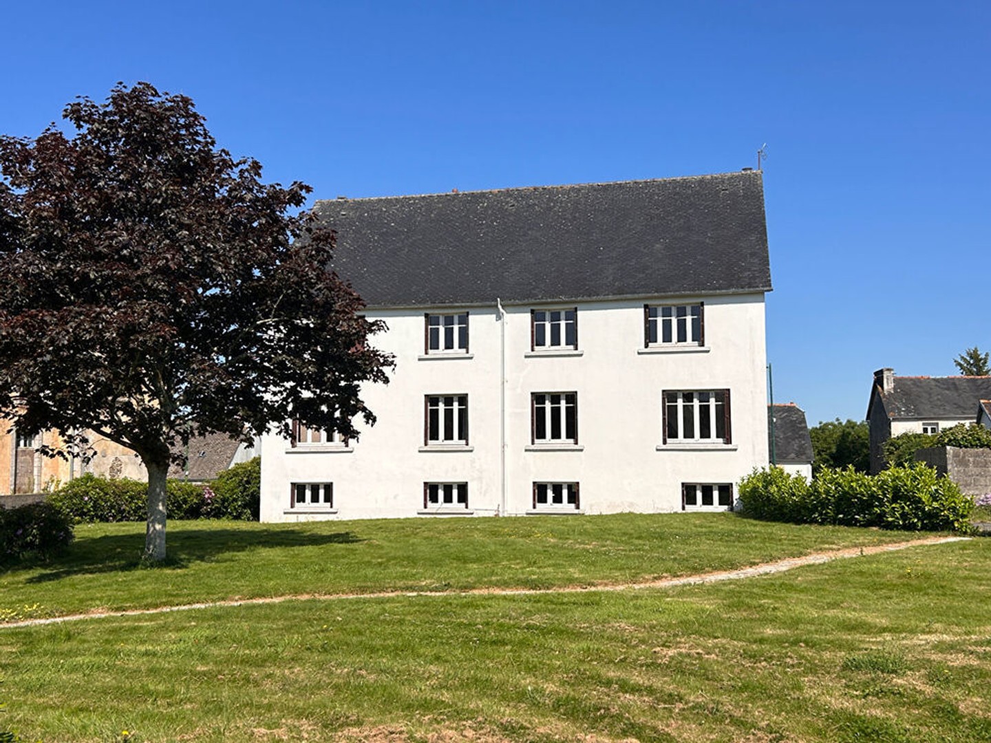 FINISTÈRE: Brasparts. Maison de village 7 chambres avec potentiel locatif et jardin de 1 429 m².