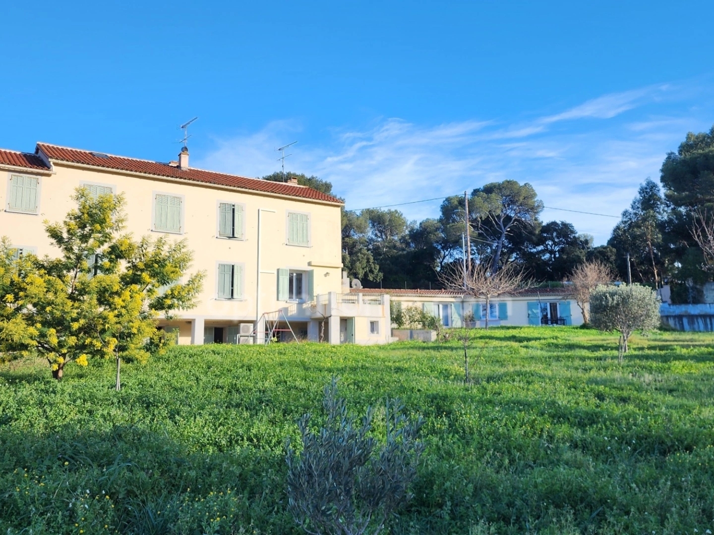 Maison 9 pièces 320 m²