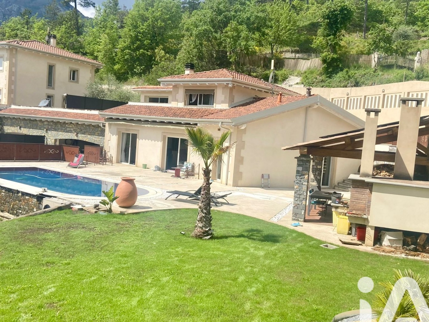 Maison 5 pièces 161 m²
