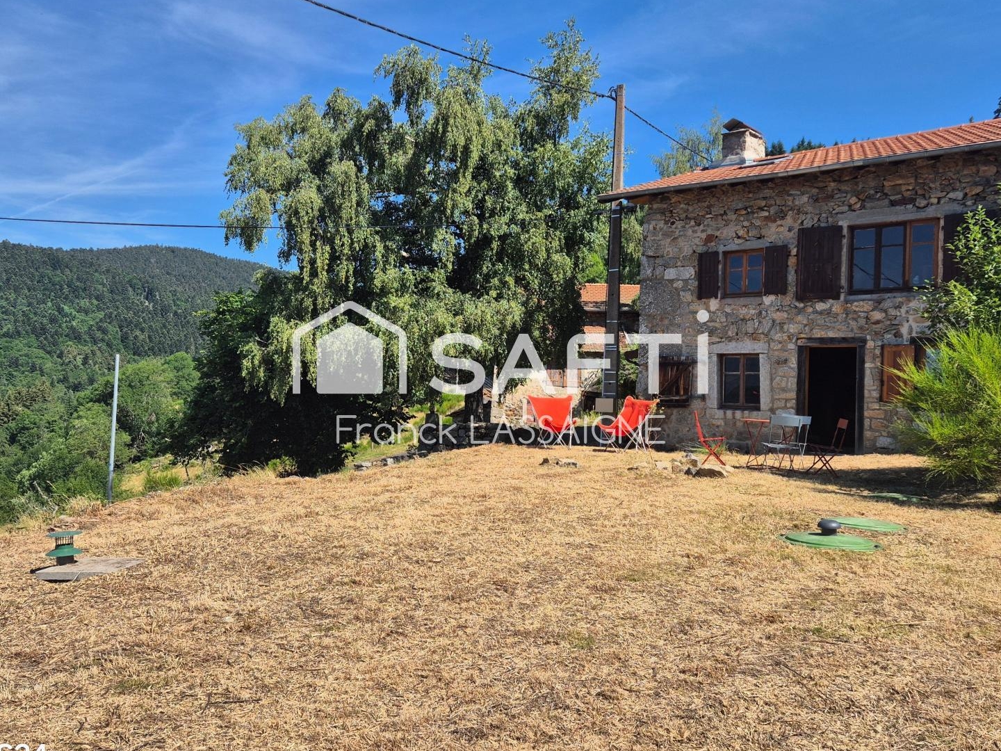Maison en pierres jardin avec vue exceptionnelle