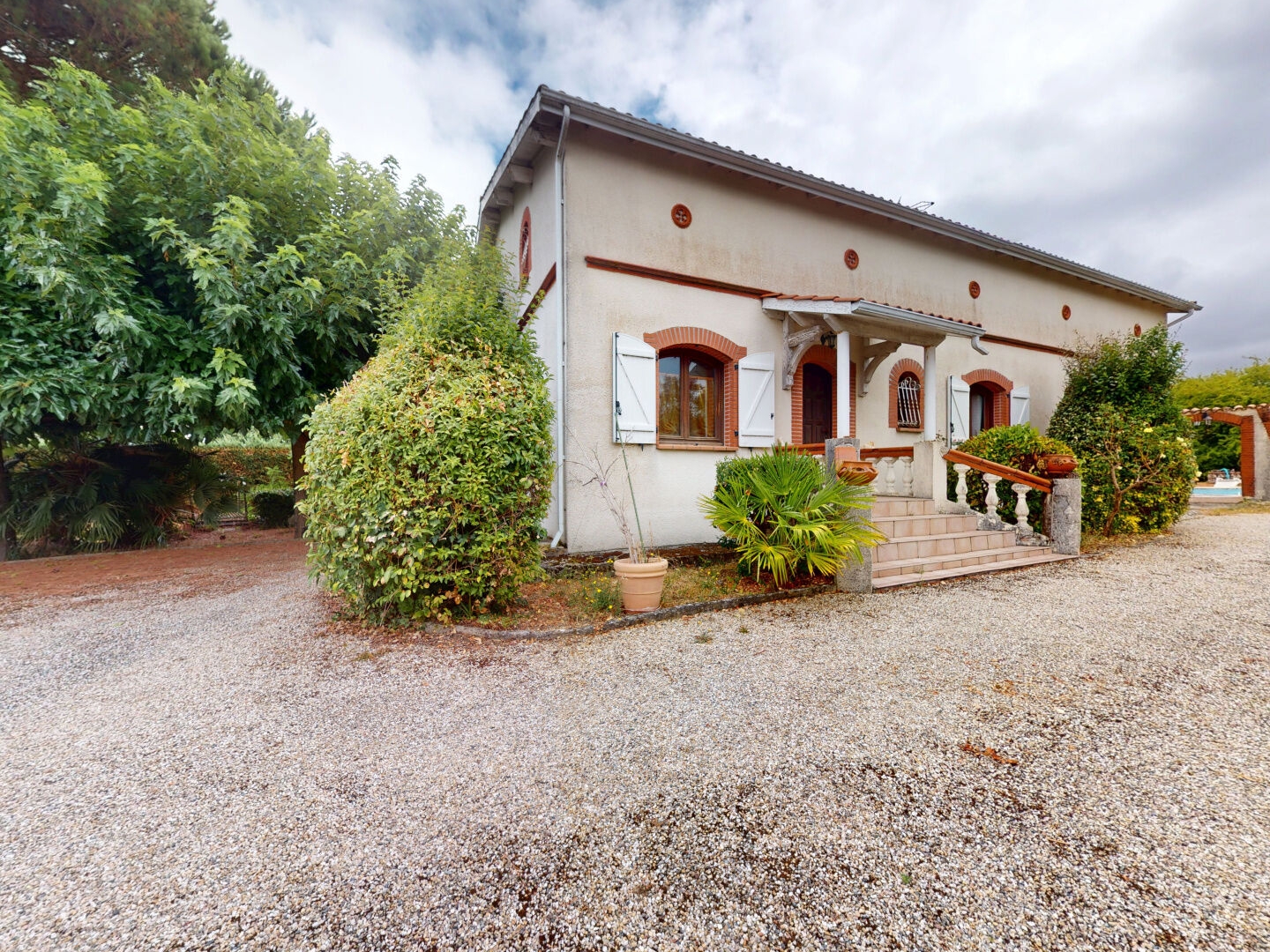 Maison à vendre - 7 pièces - 230m2 - Lapeyrouse-Fossat (31180)
