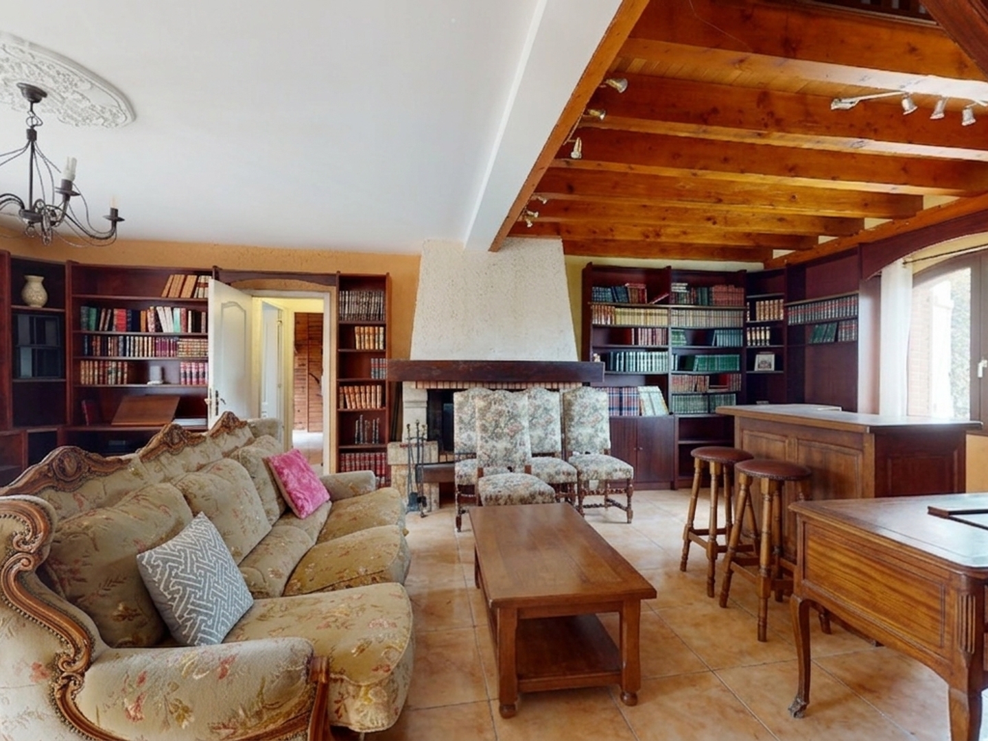 Maison à vendre - 7 pièces - 230m2 - Lapeyrouse-Fossat (31180)