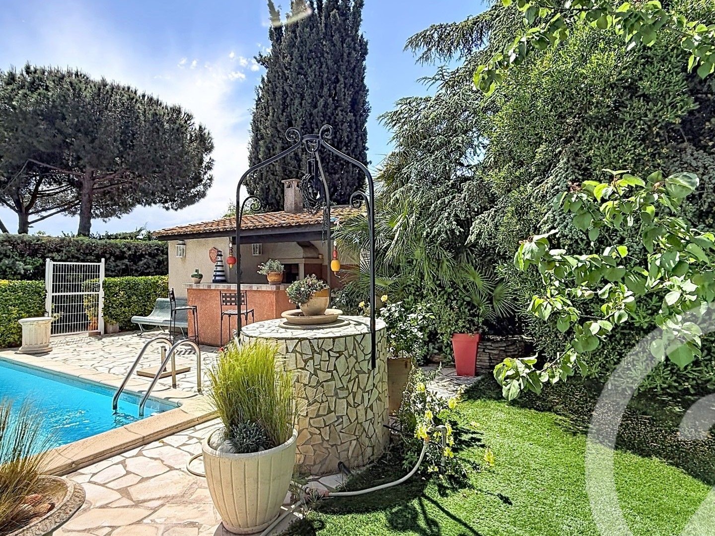 Maison 7 pièces 220 m²