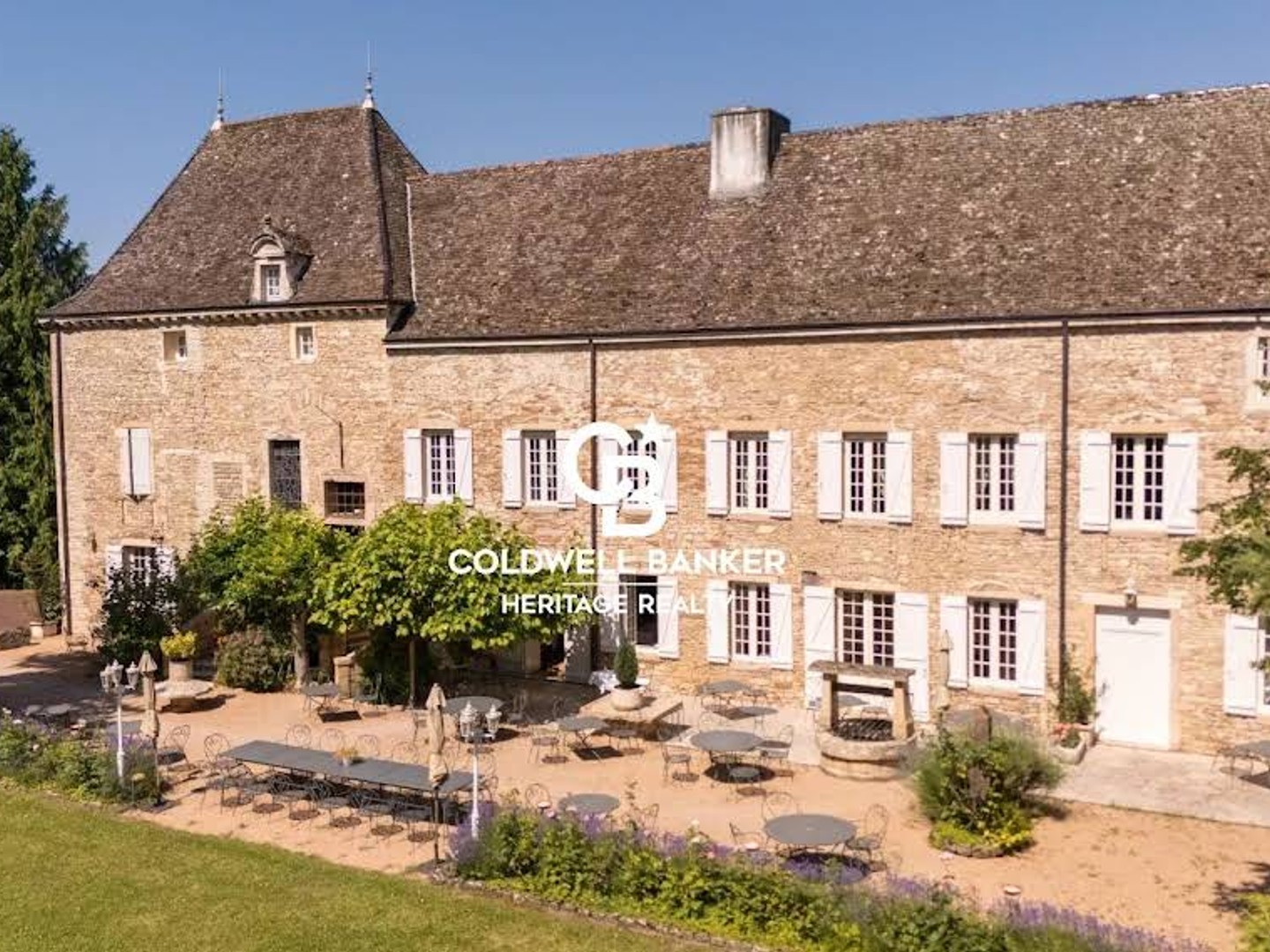 Château 26 pièces 904 m²