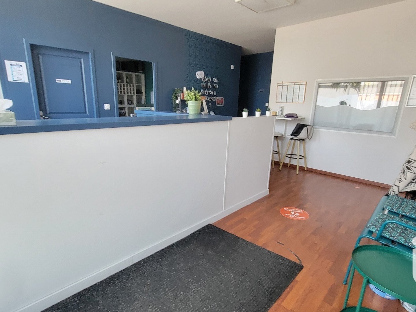 Local 6 pièces 123 m²