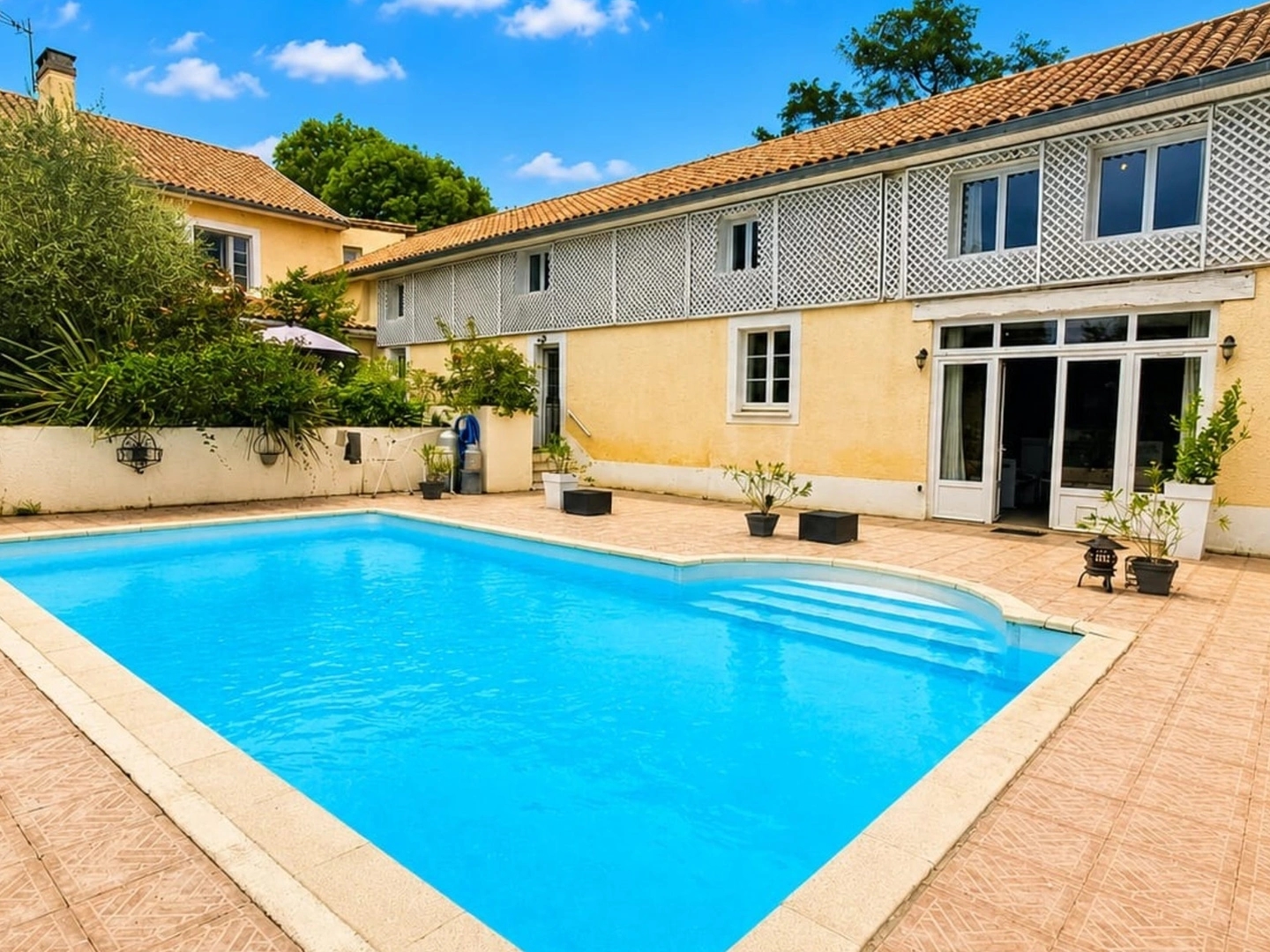 Maison à vendre - 14 pièces - 400m2 - Villeneuve-Lécussan (31580)