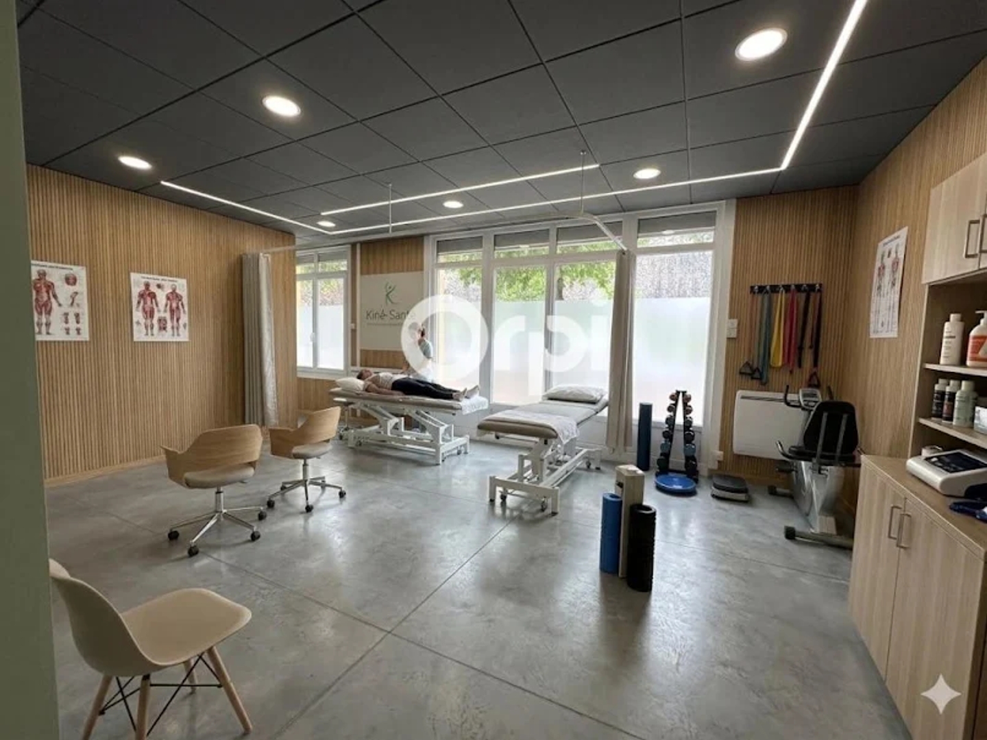 Local 155 m²
