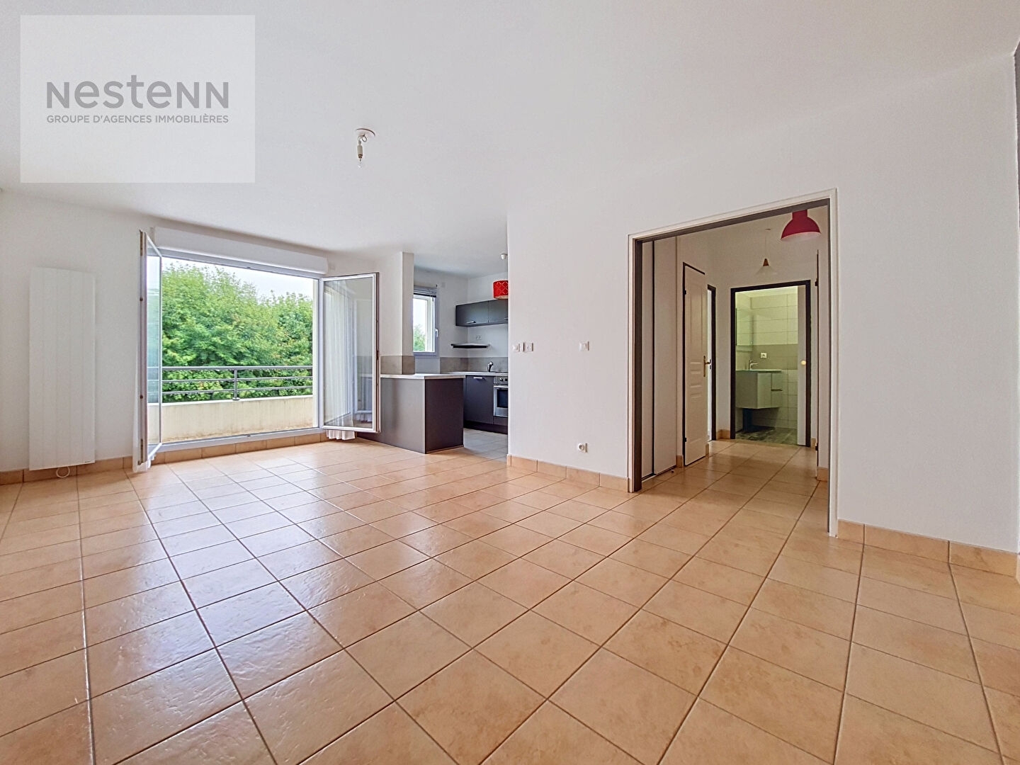 ORLEANS CENTRE - T2 EN RESIDENCE AVEC ASCENSEUR - DPE C - BALCON - PARKING - CAVE