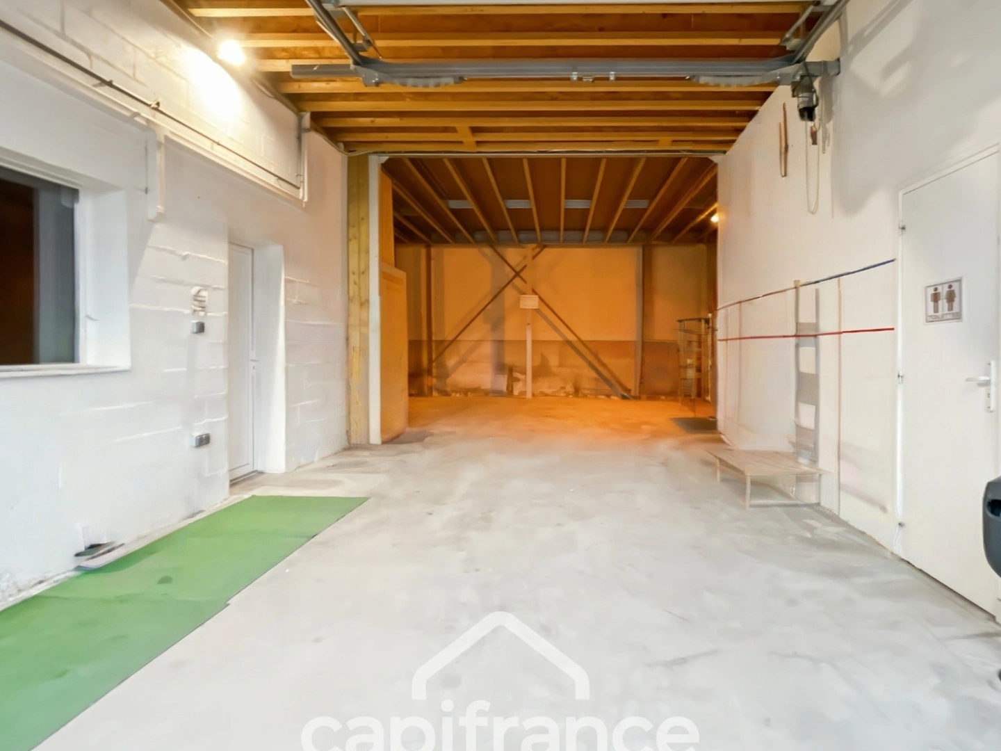 Magasin à vendre - 321m2 - Quetigny (21800)