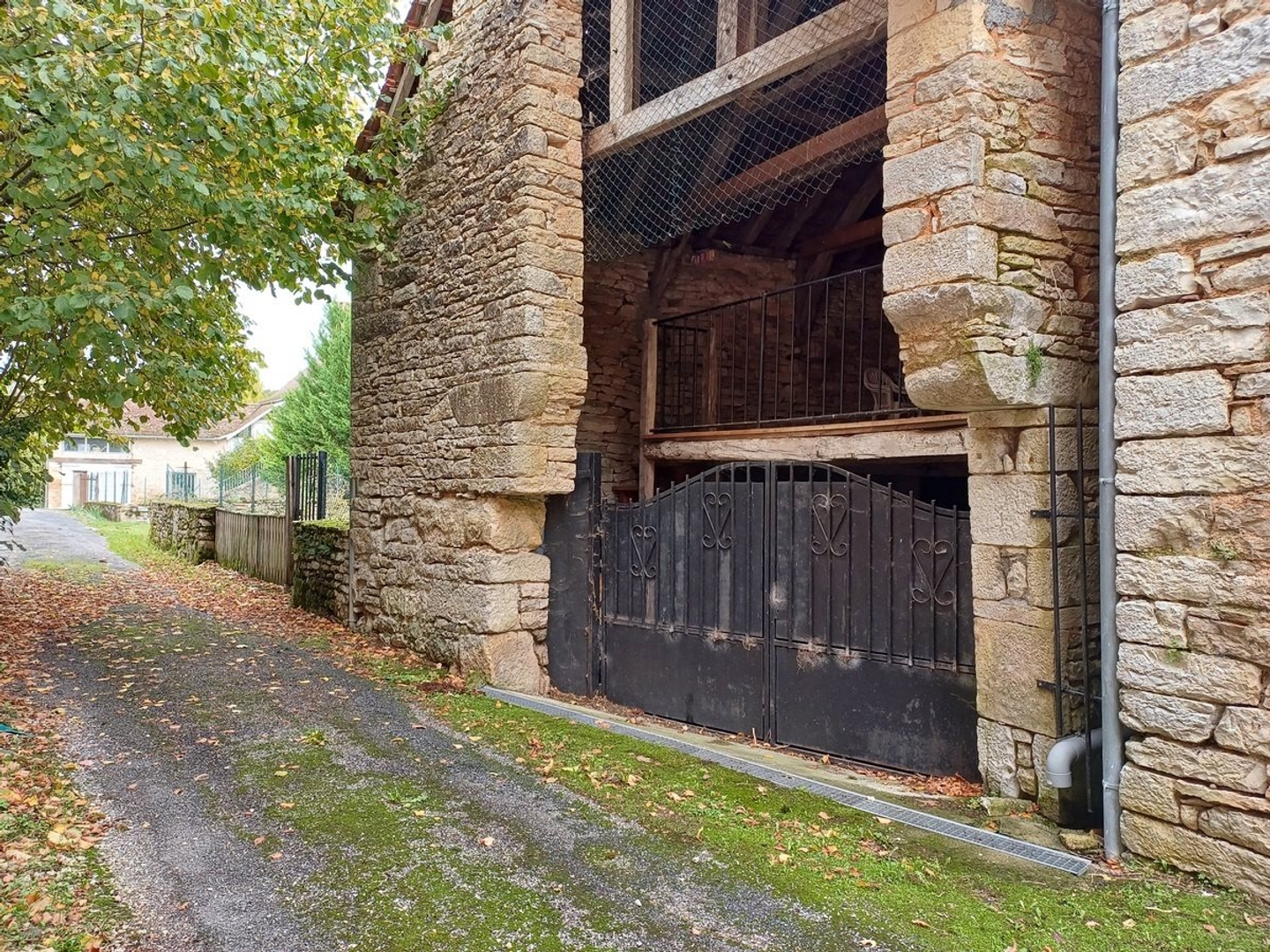 Maison à vendre - 8 pièces - 125m2 - Salles-Courbatiès (12260)