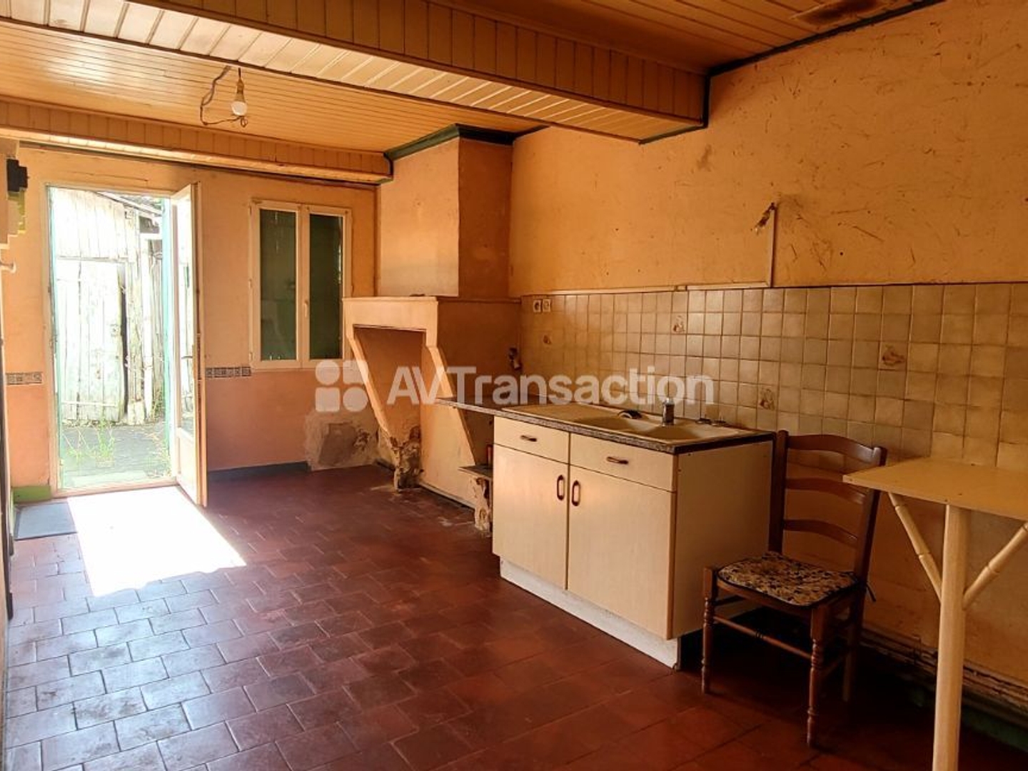 Maison à vendre - 3 pièces - 66m2 - Saint-Seurin-Sur-... (33660)