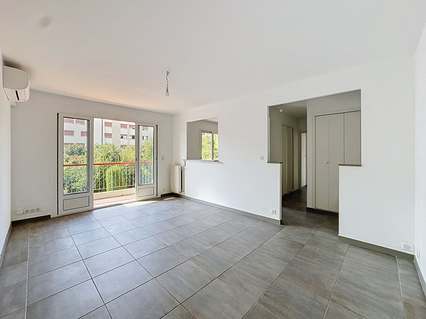 Appartement à vendre - 2 pièces - 48m2 - Antibes (06600)