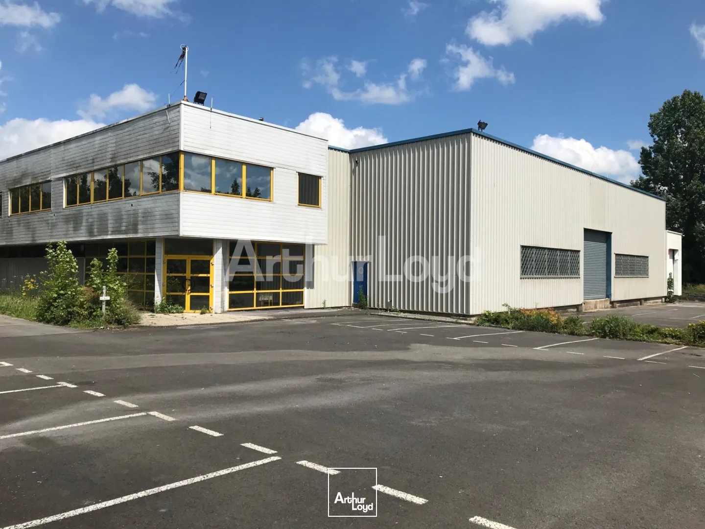 A Louer A vendre Entrepôt à Maubeuge