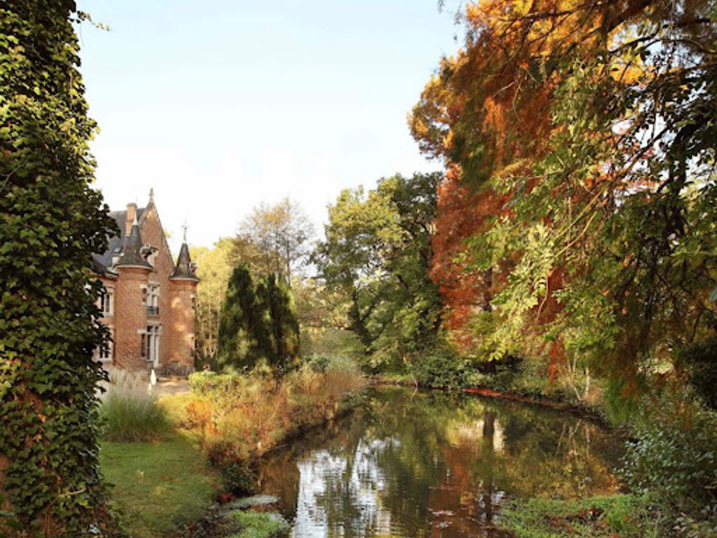 Château 900 m²