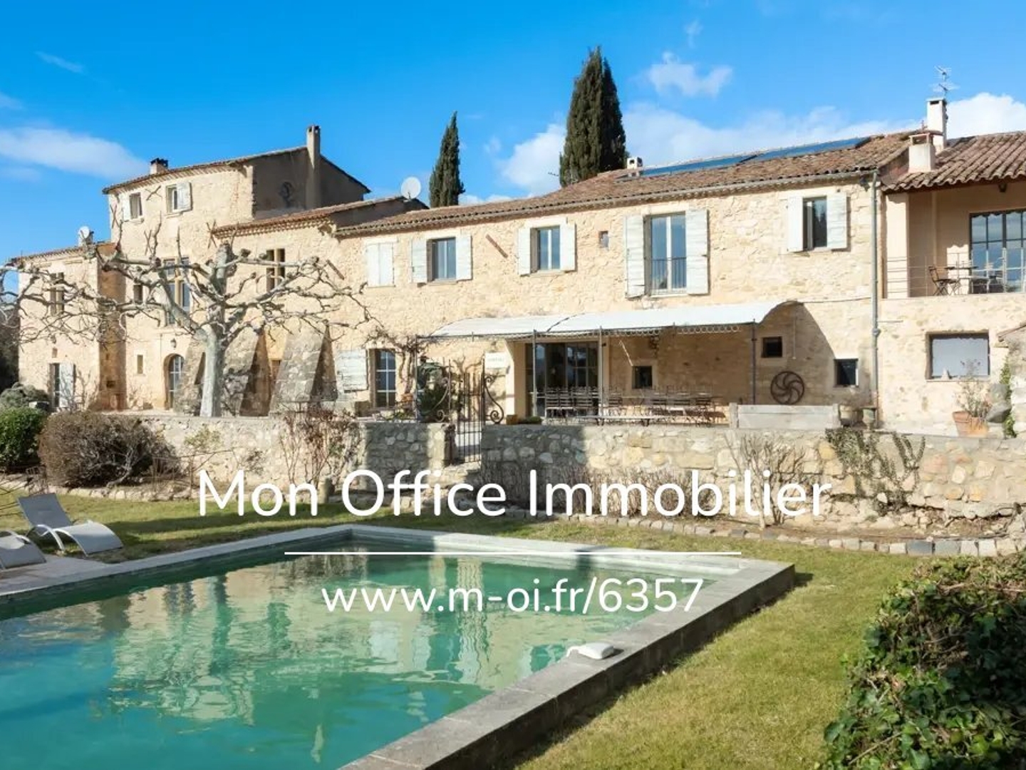 Vends maison - 720 m² - 20 pièces, 10 chambres - Pertuis 84120