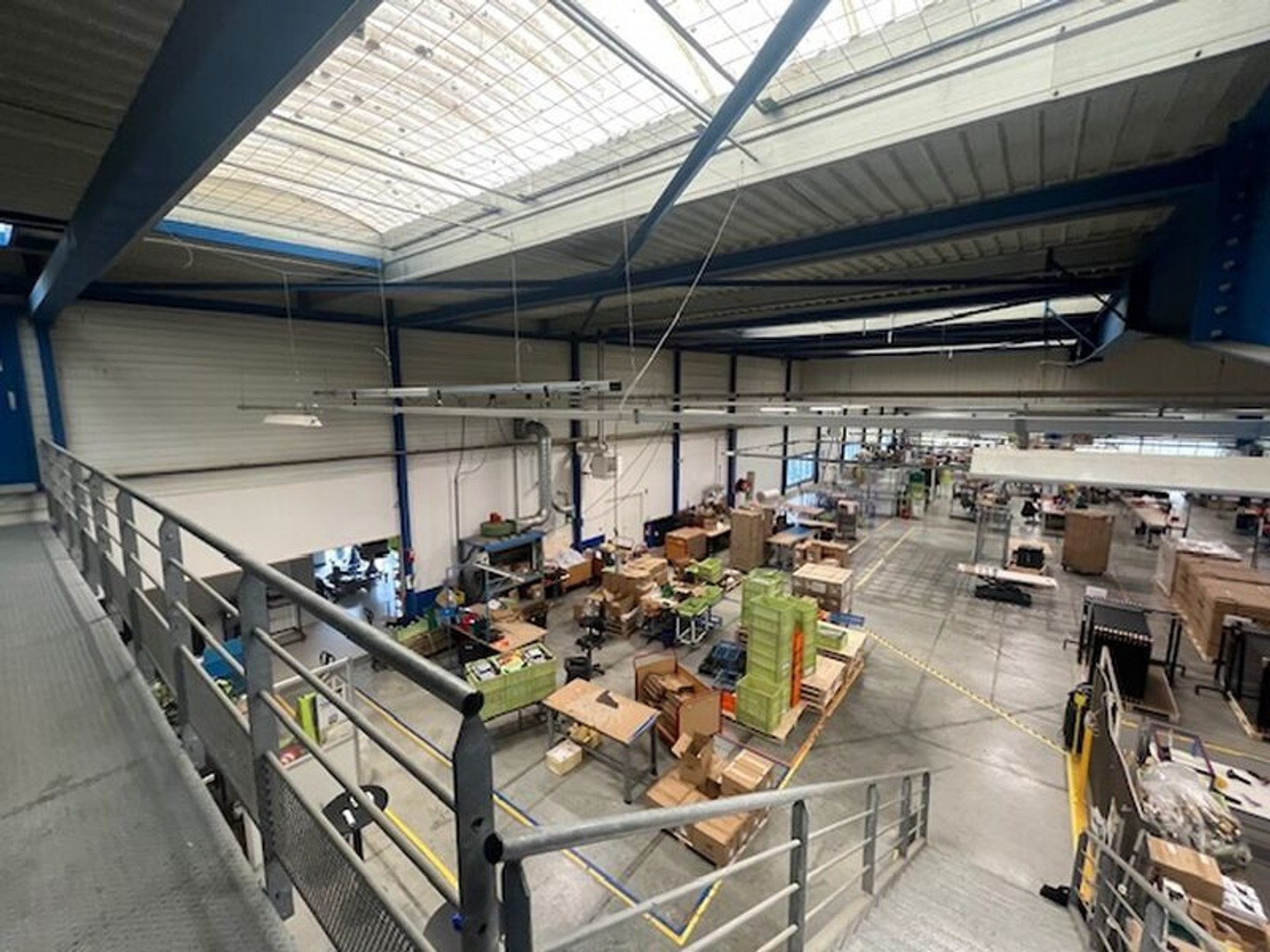 A VENDRE / A LOUER - ENSEMBLE IMMOBILIER DE 5 727 M² - TREGUEUX