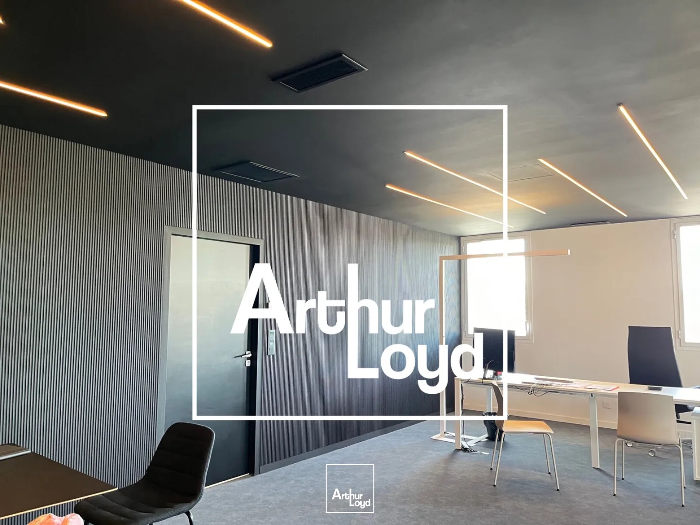 Bureaux à vendre - 1458m2 - Castelnau-Le-Lez (34170)