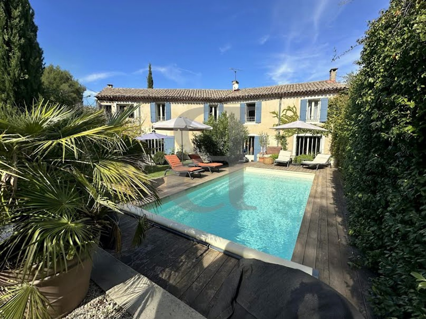 Maison 7 pièces 257 m²