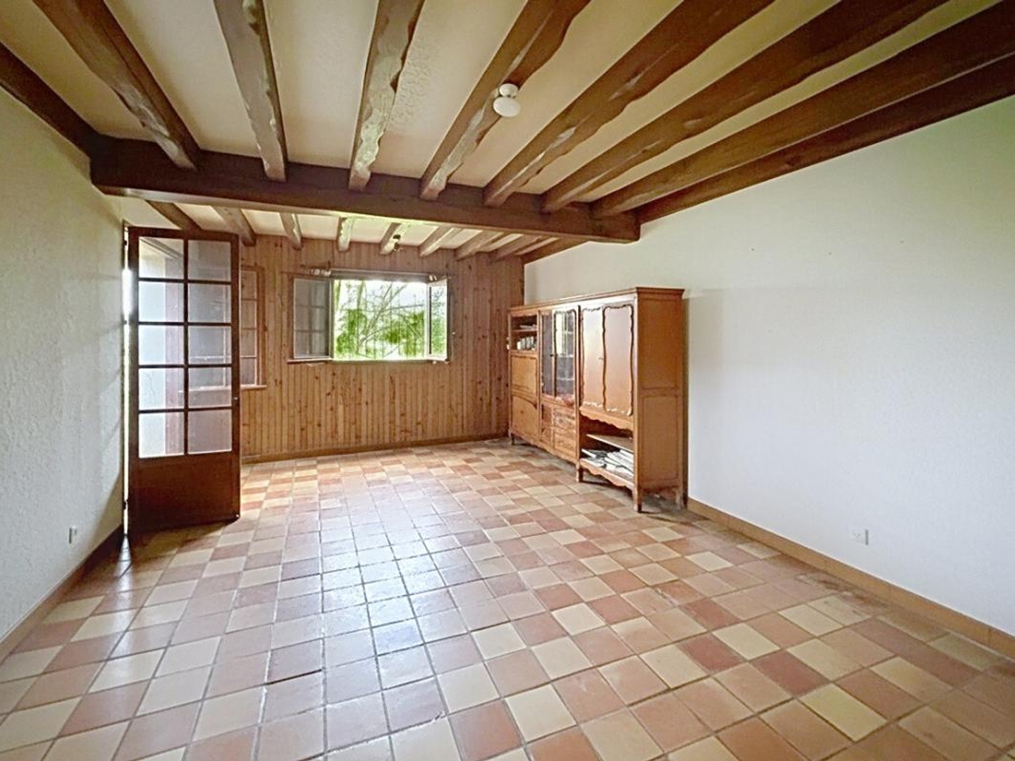 EXCLUSIVITE A THENAC Maison à rénover de 271 m2 utile