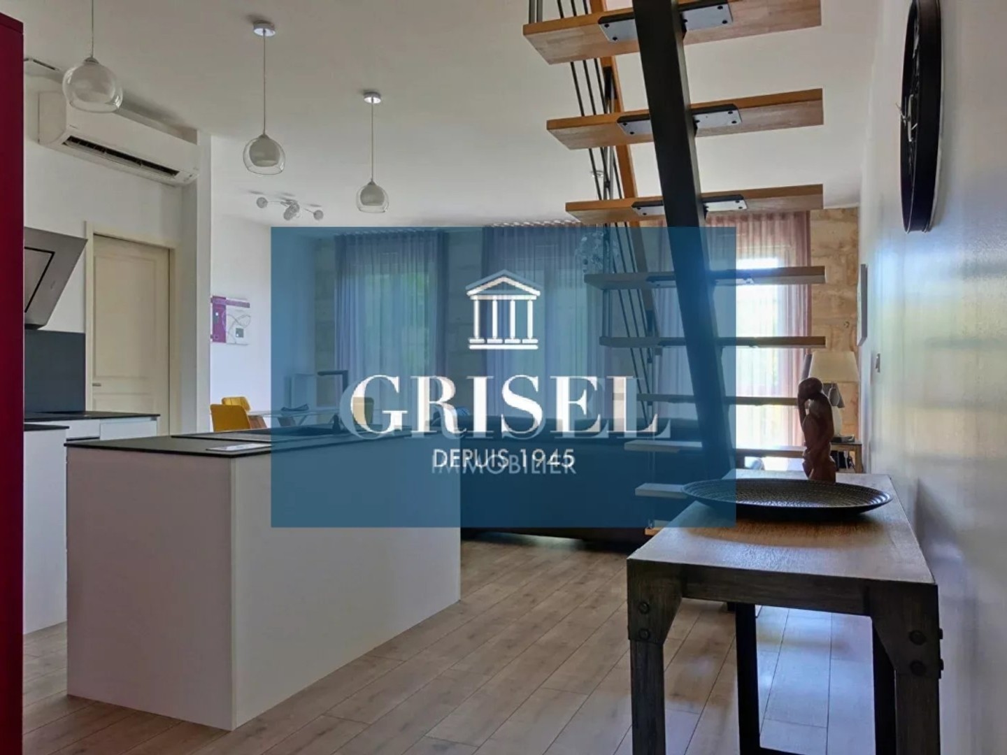 Appartement moderne à Bordeaux avec prestations haut de gamme