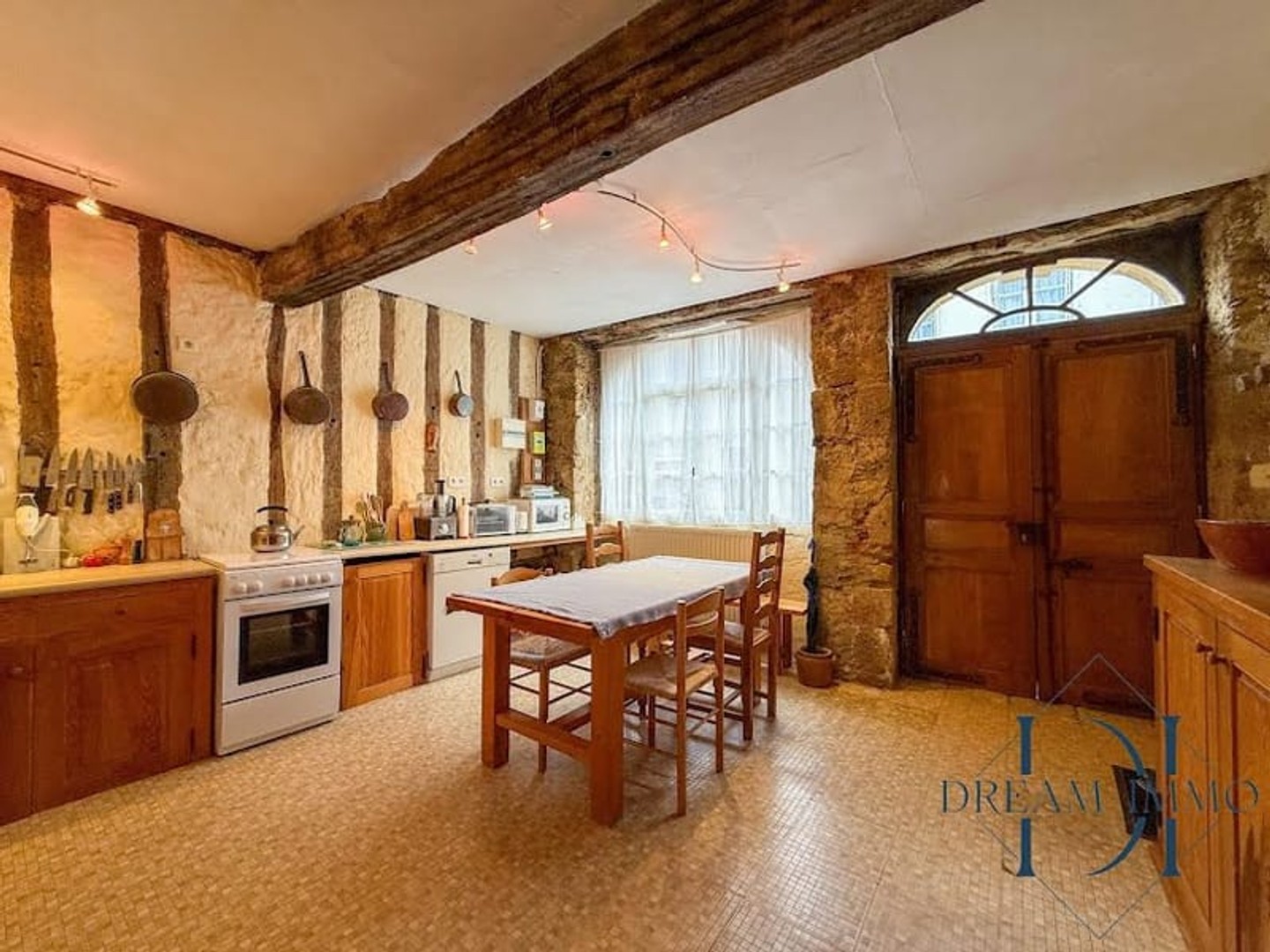 Maison à vendre - 6 pièces - 240m2 - Bassoues (32320)