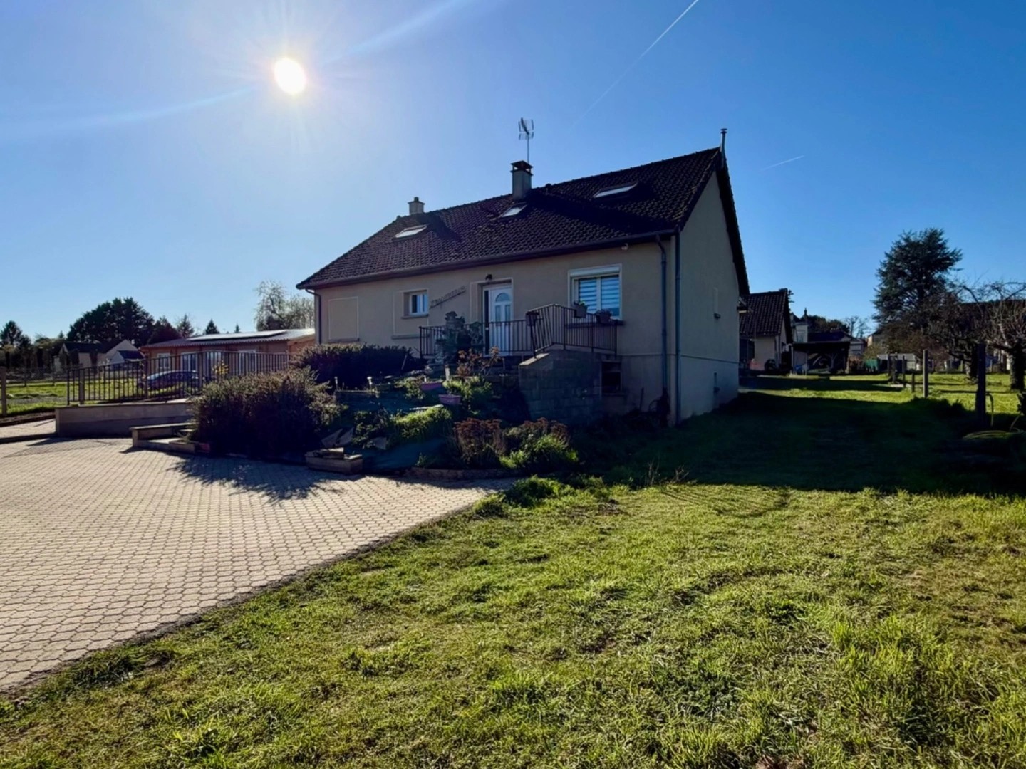 🏡 Maison familiale 5 chambres - Grand terrain clos - Sous-sol complet - Pontvallain