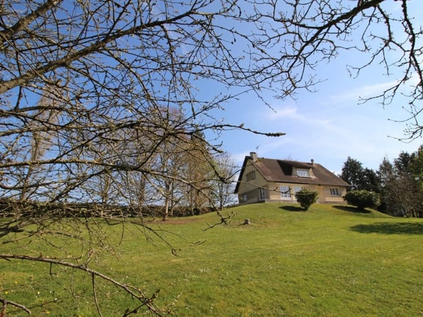 Maison spacieuse avec vue imprenable et cadre privilégié