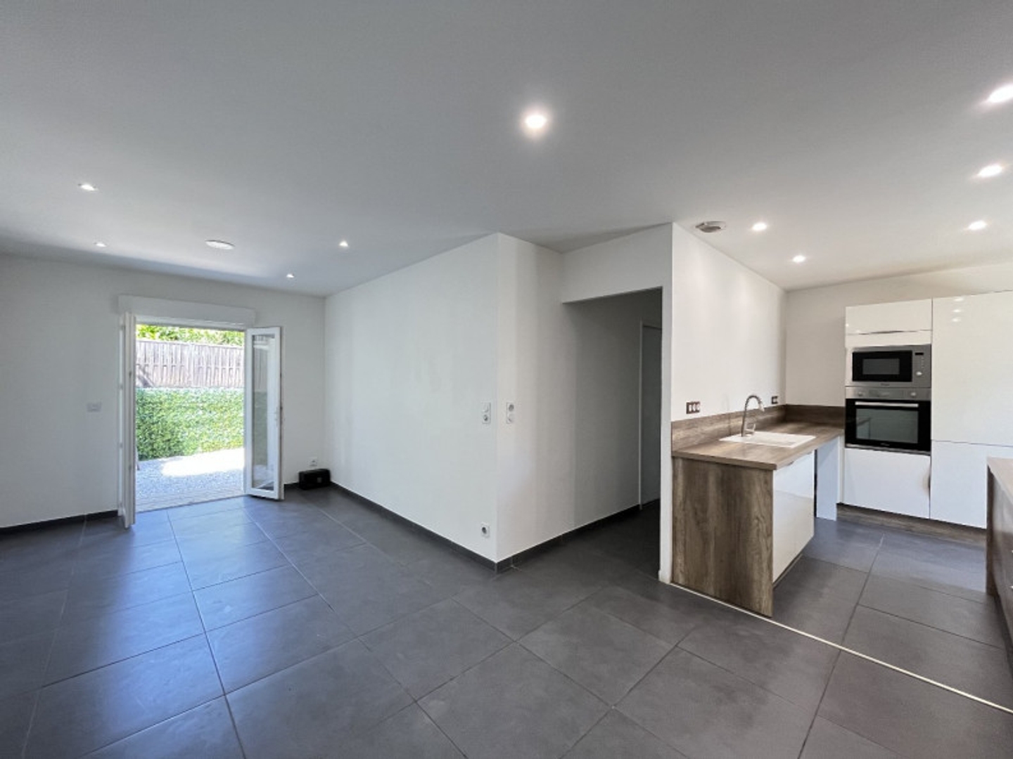 Maison à vendre - 2 pièces - 64m2 - Béziers (34500)