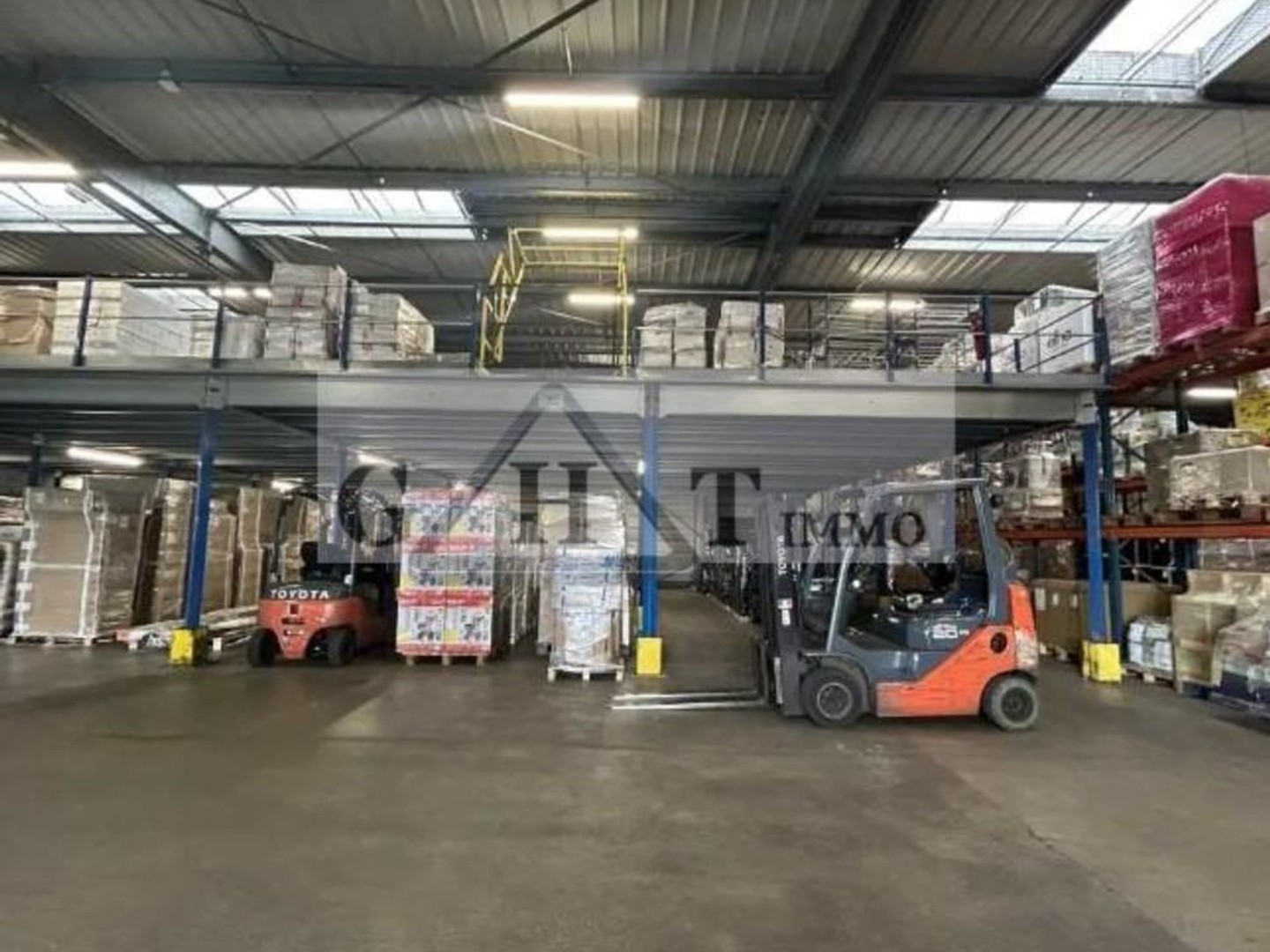 3500 m² entrepot à vendre à CROISSY BEAUBOURG