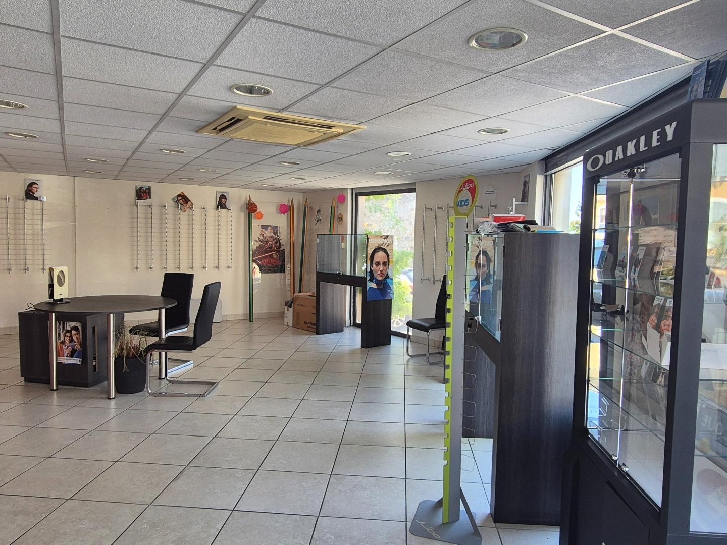 Magasin à vendre - 3 pièces - Lançon-Provence (13680)