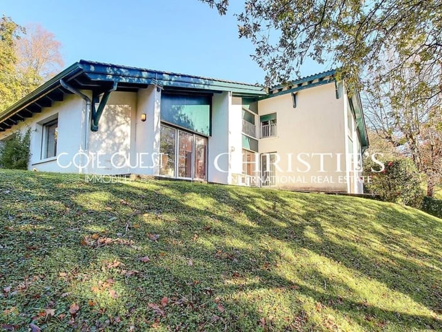 À vendre Ciboure - Villa sur un terrain de 2 000 m²