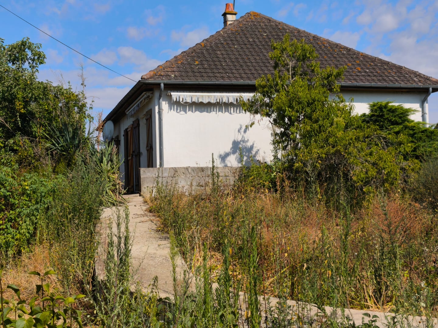 Immobilier Mont-Pres-Chambord, Pavillon sur sous sol à rénover