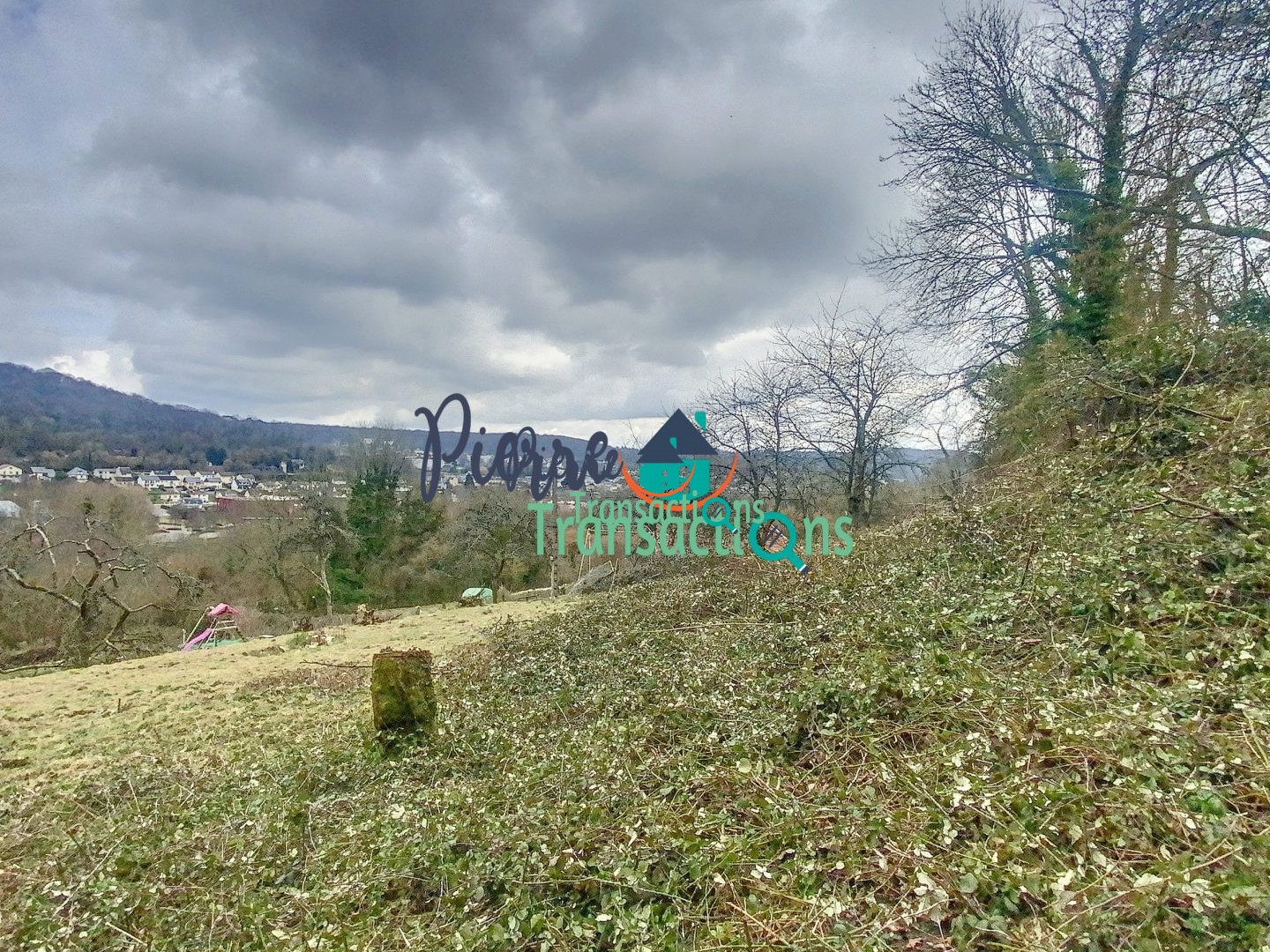 Terrain en individuel 1818 m²