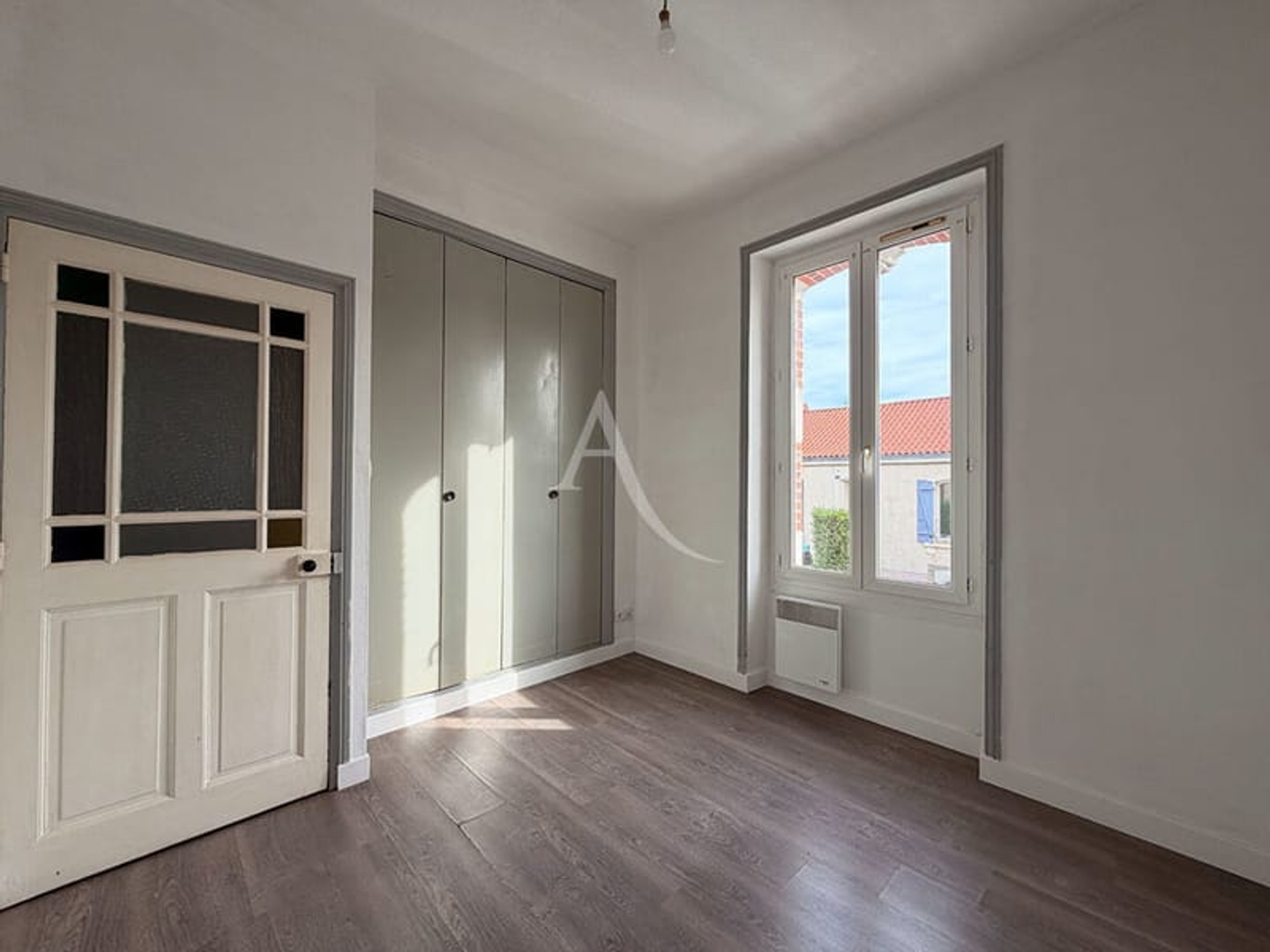 Immeuble à vendre - 2 pièces - 65m2 - La Roche-Sur-Yon (85000)