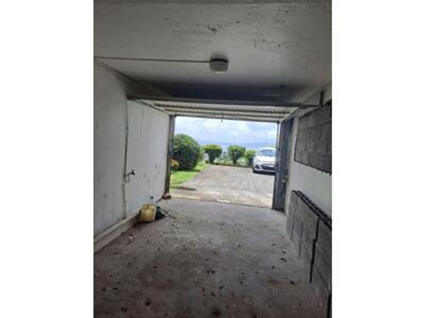 Parking / garage / box à vendre - Fort-De-France (97200)