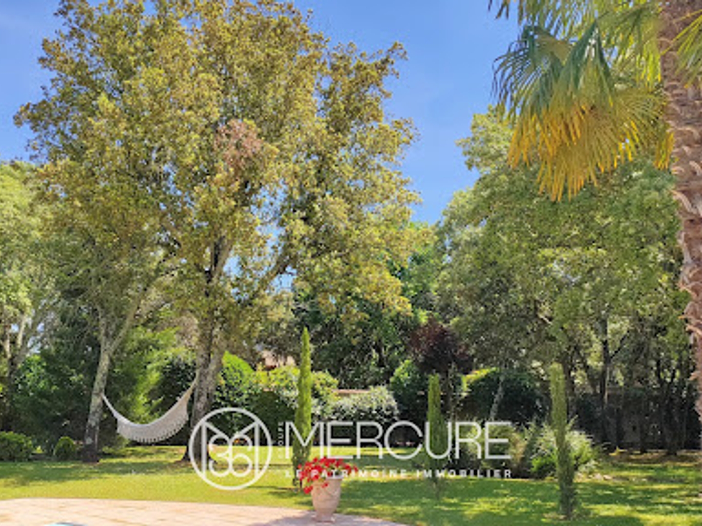 Maison à vendre - 12 pièces - 340m2 - Castries (34160)