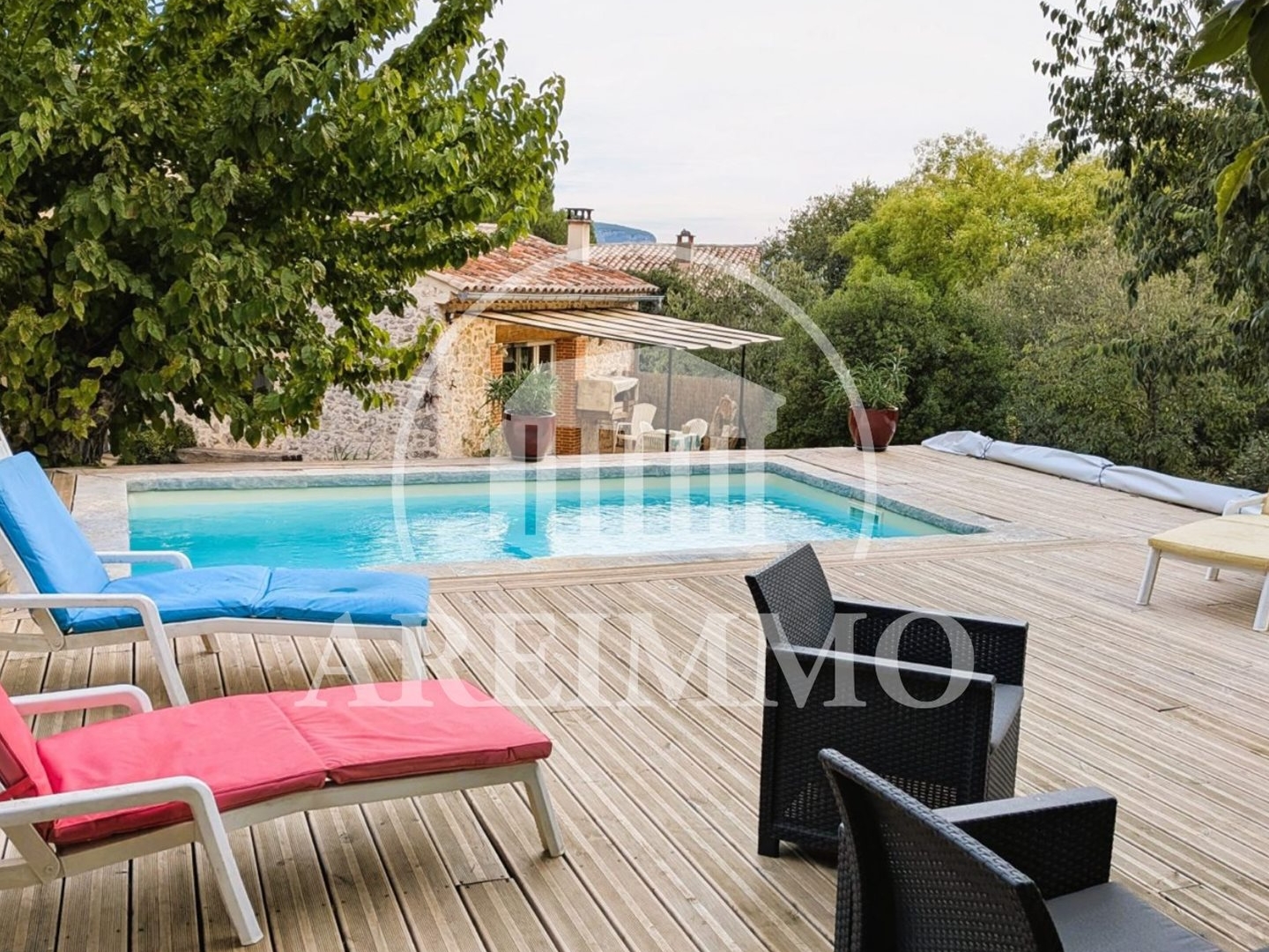 Maison avec dépendance de type 9 de 195 m² habitables - Parc