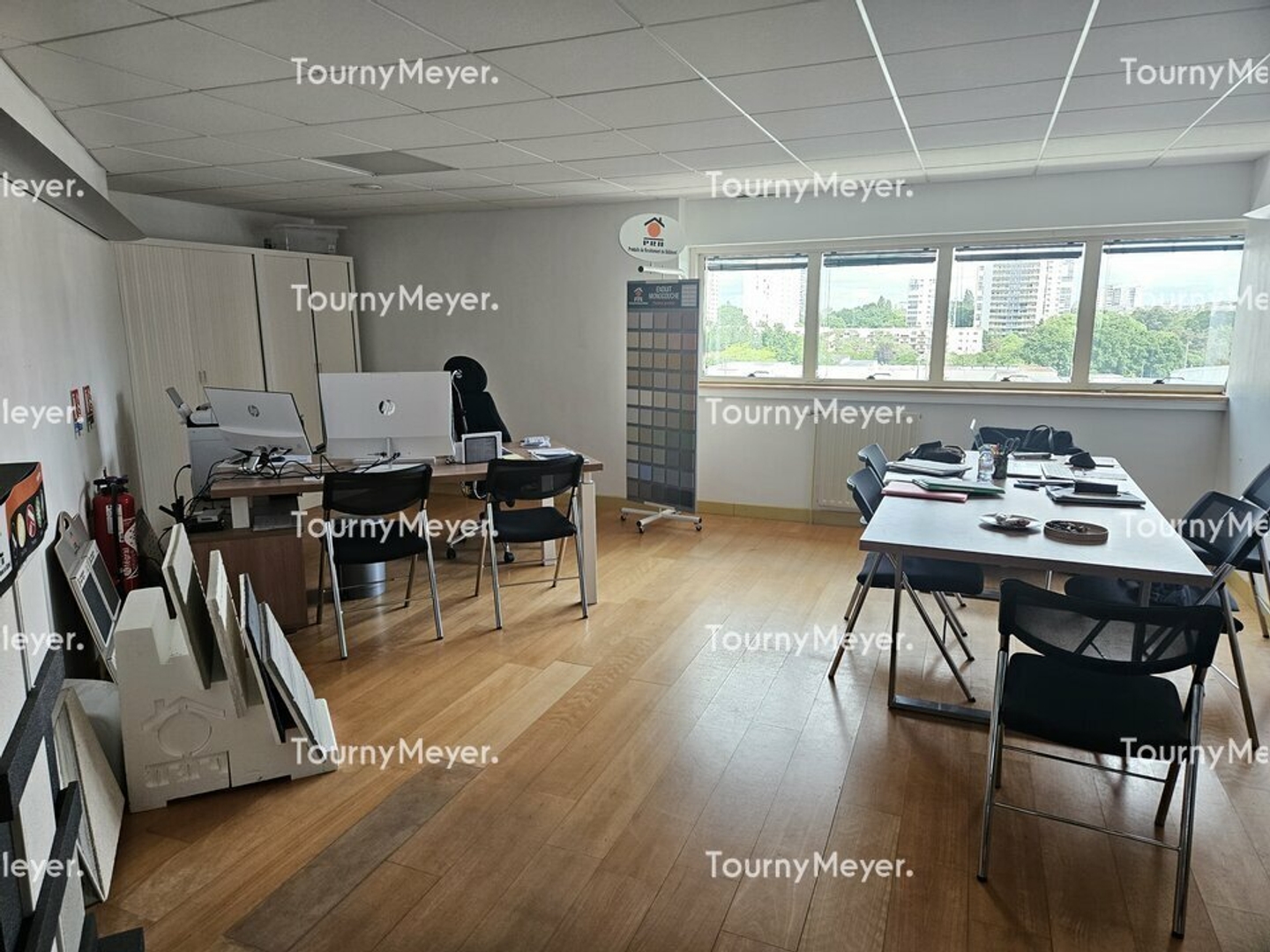 BUREAUX A VENDRE OU A LOUER