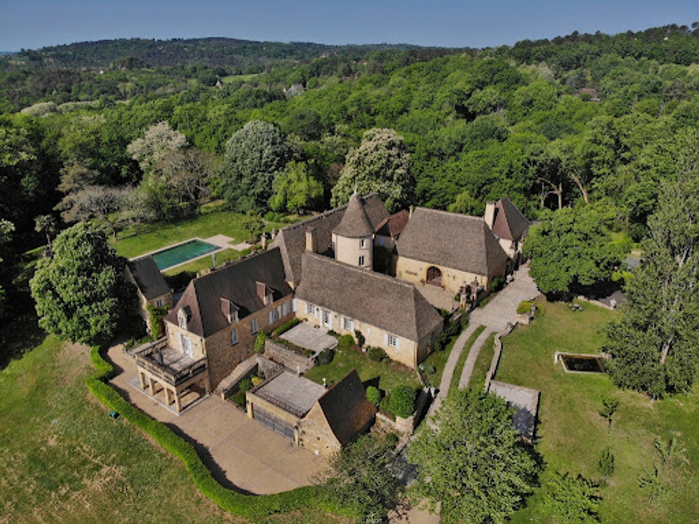 Manoir 25 pièces 900 m²