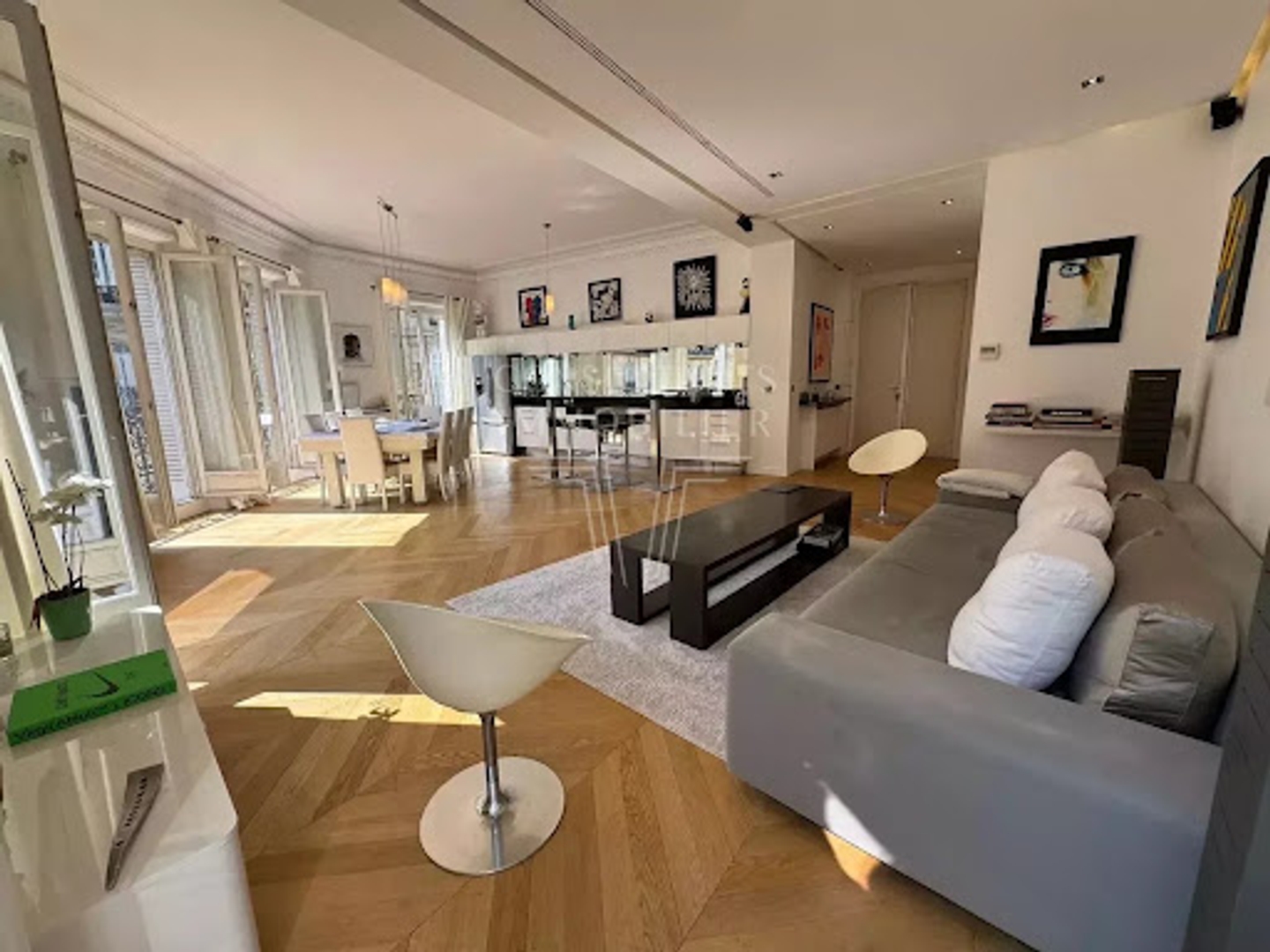 Appartement à vendre - 5 pièces - 130m2 - Paris 16e (75016)