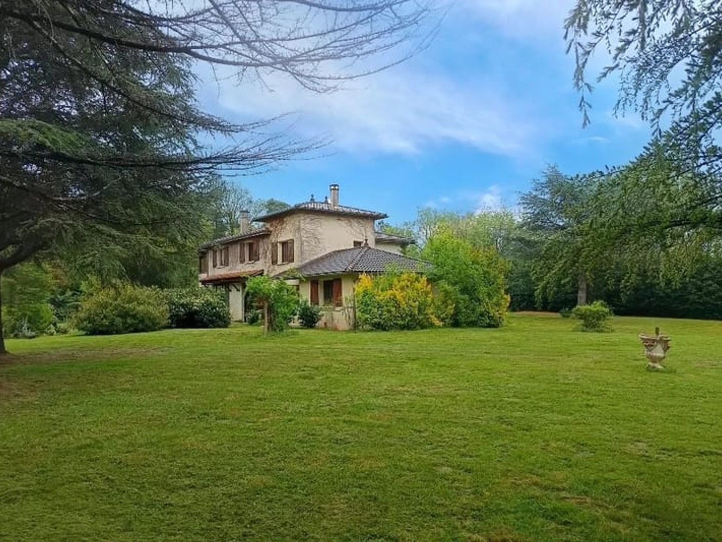 Maison 249 M2 avec terrain