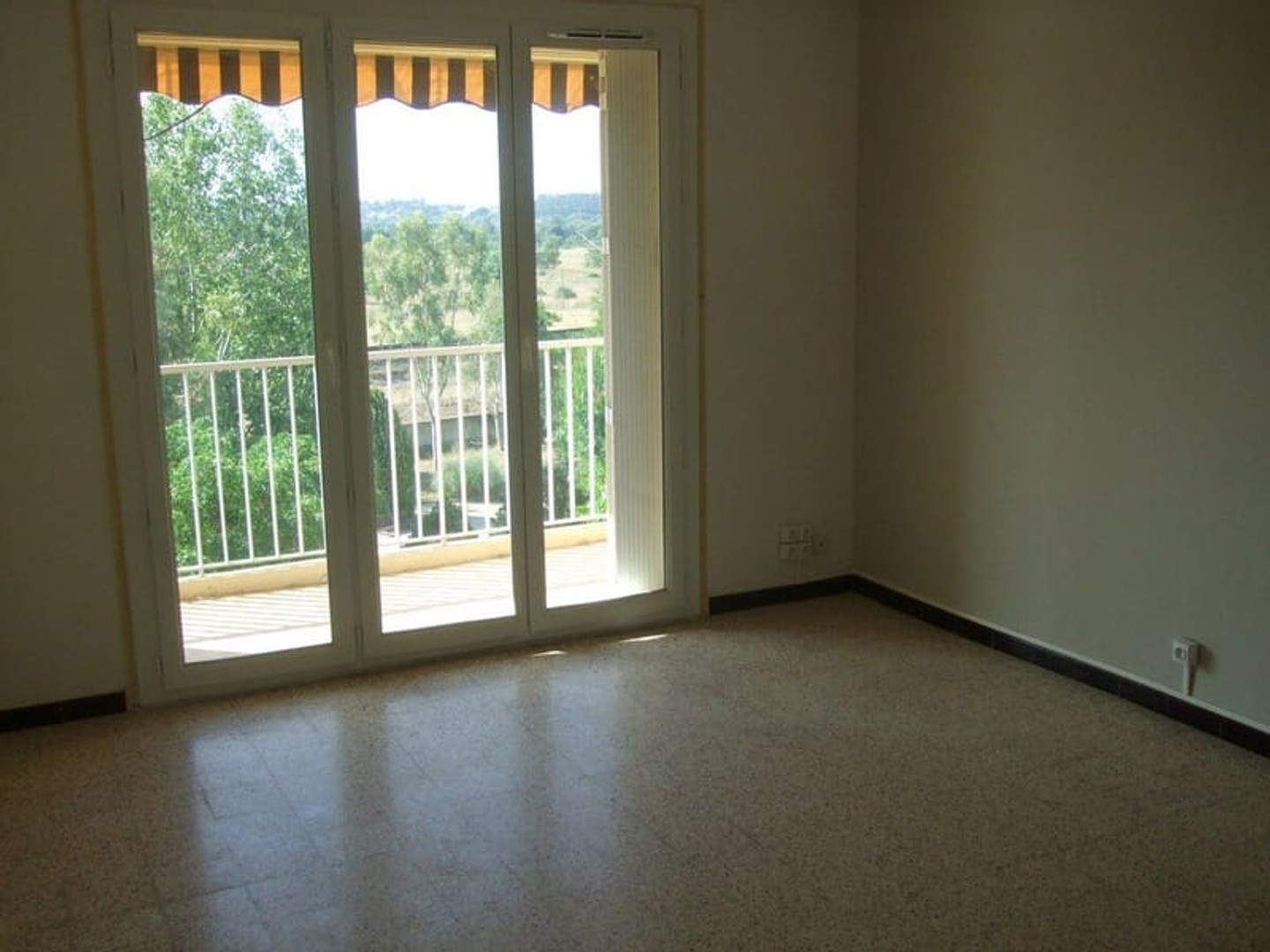 Appartement à vendre - 3 pièces - 63m2 - La Garde (83130)