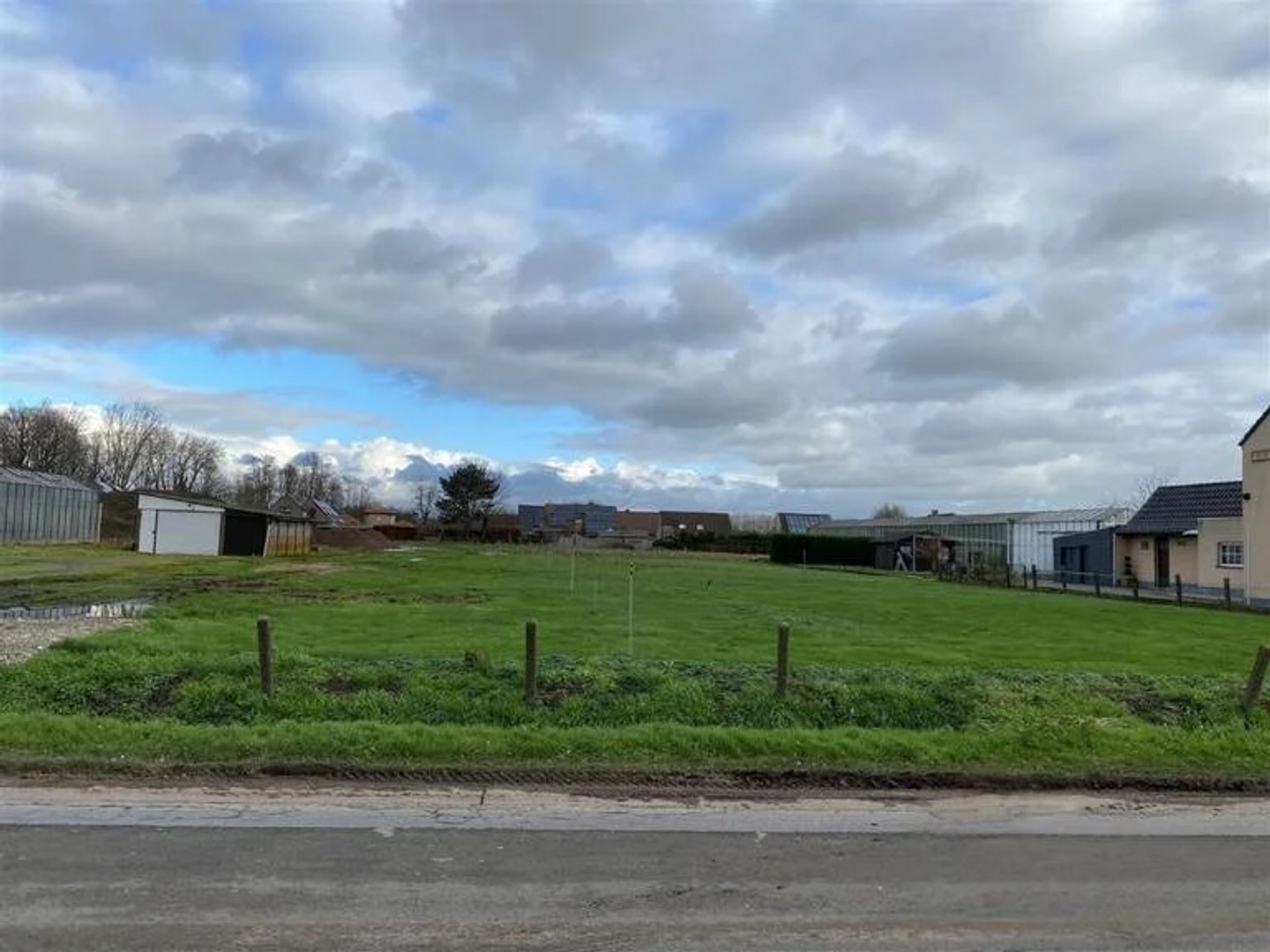Terrain 525 m²