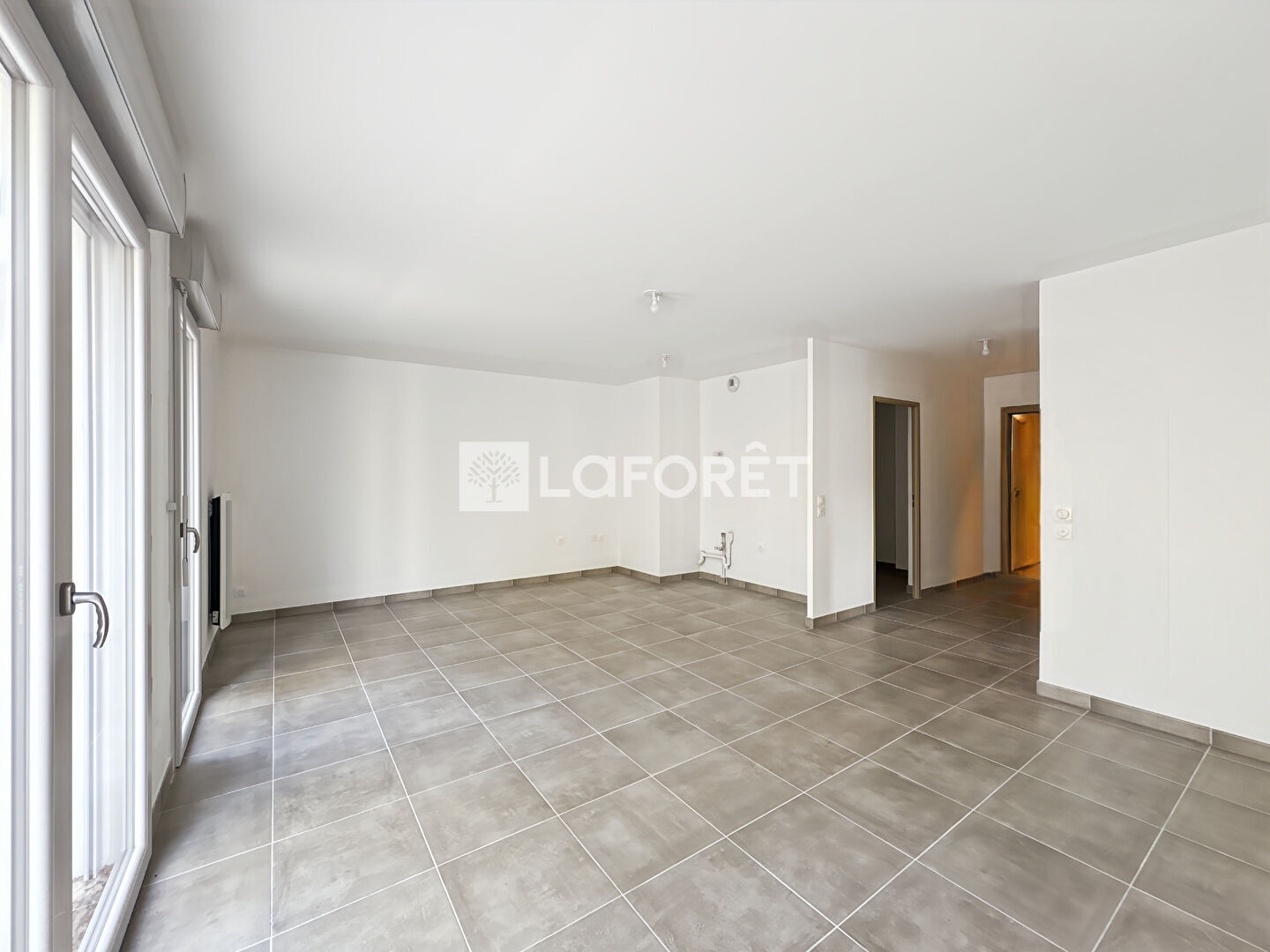 Appartement à vendre - 4 pièces - 83m2 - Nîmes (30000)