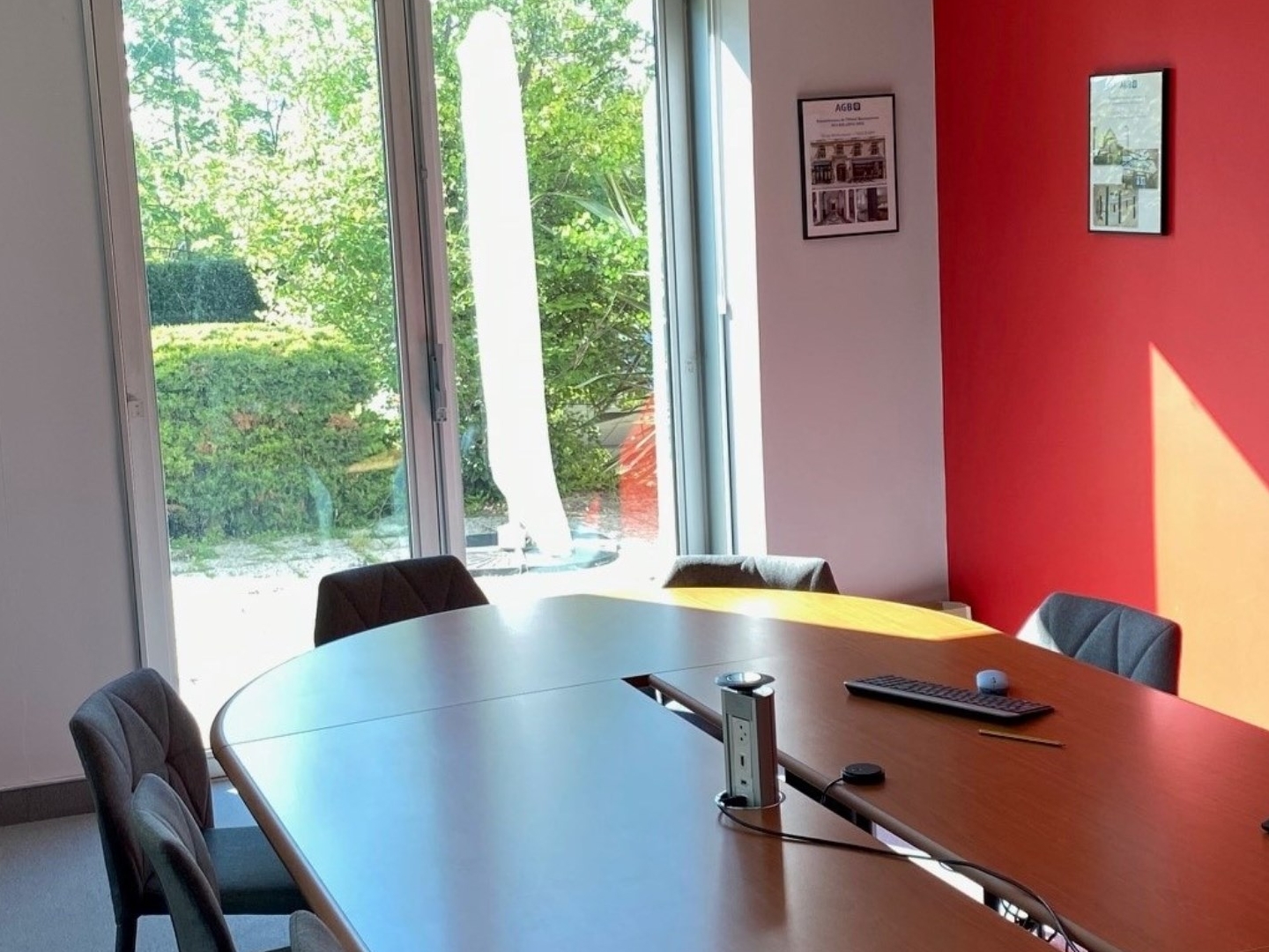 Locaux à vendre - 1820m2 - Bezons (95870)