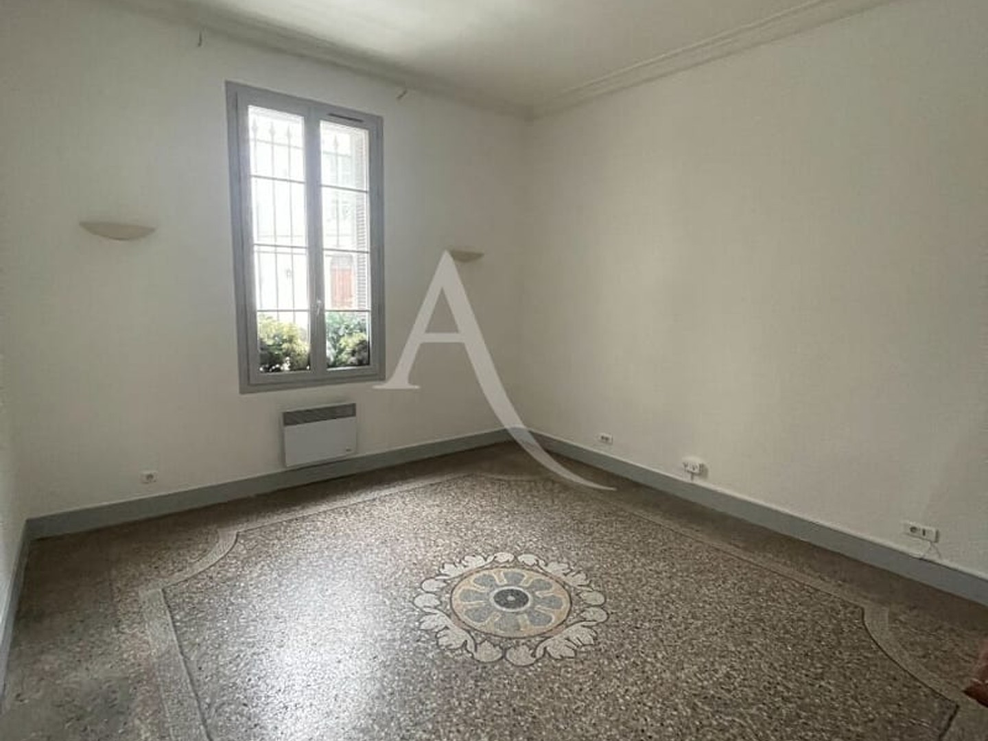 Immeuble commercial 2 pièces 42 m²