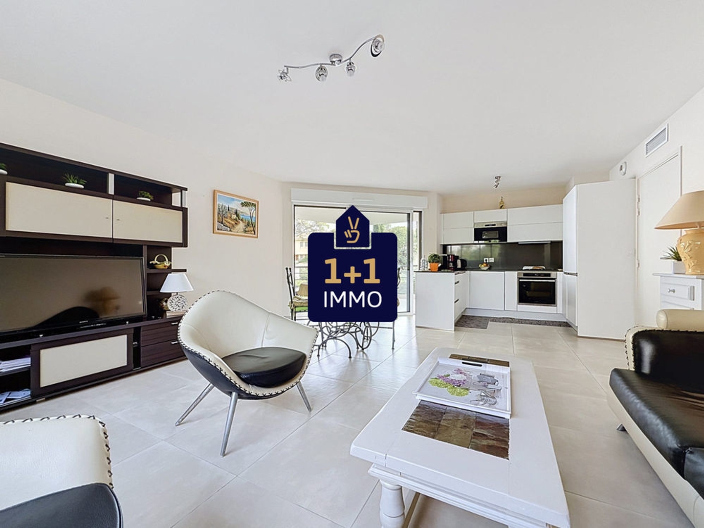 Appartement à vendre - 3 pièces - Saint-Raphaël (83700)